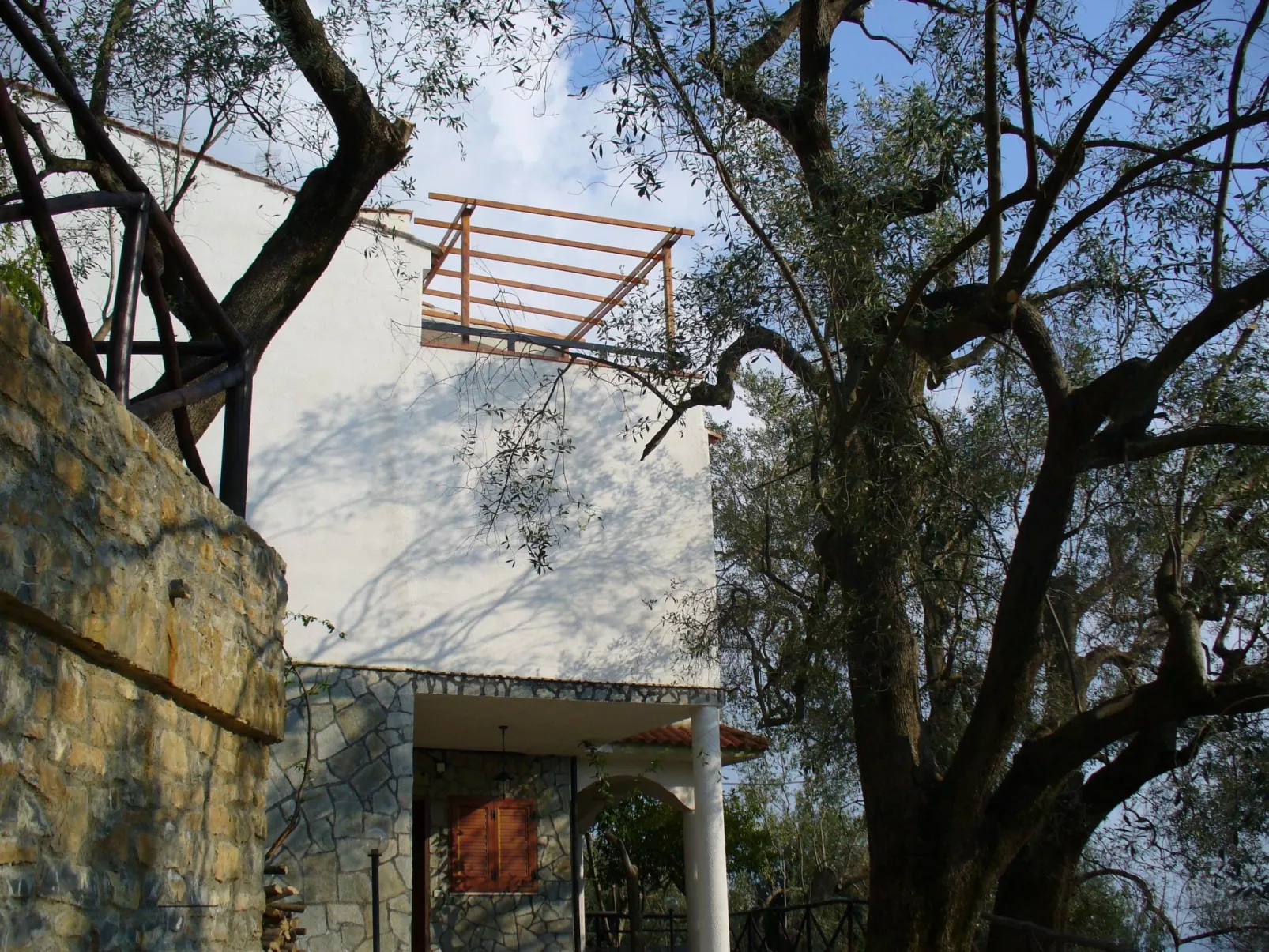 Strandnahe Ferienwohnung mit Garten und Grill - Buiten
