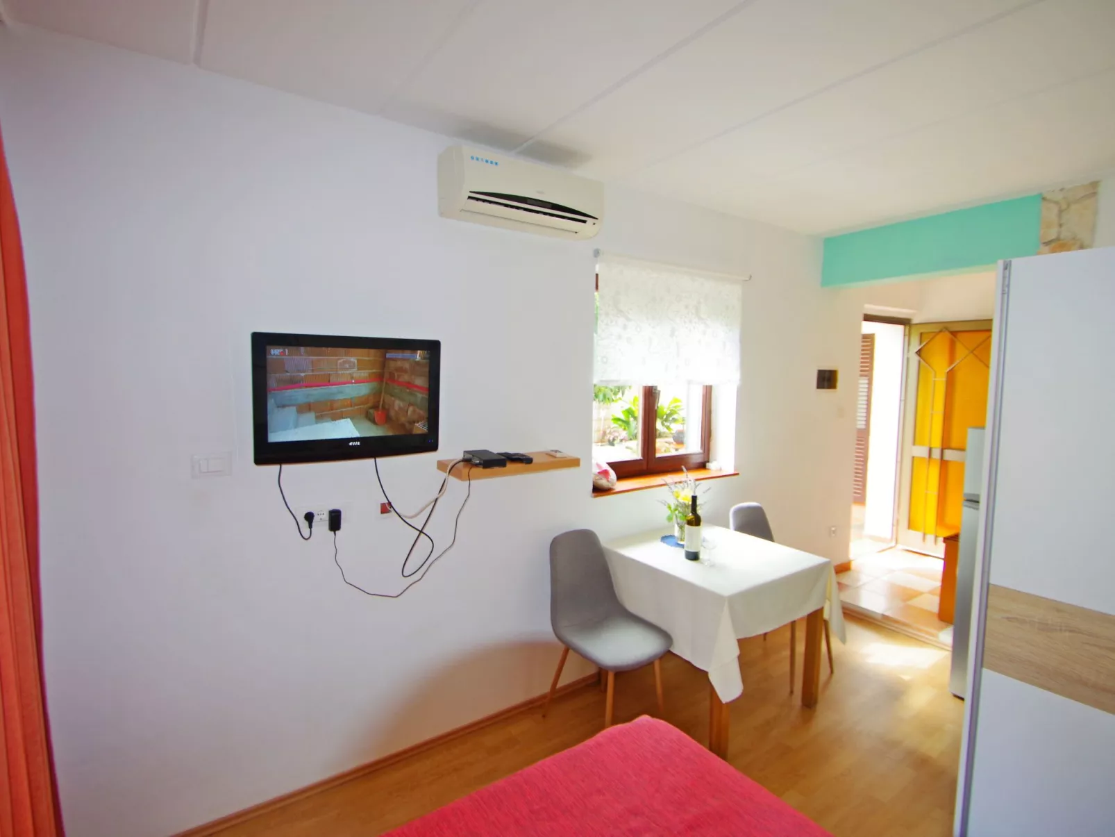 Studio "Goga" mit Terrasse, 800 m vom Strand entfernt-Binnen