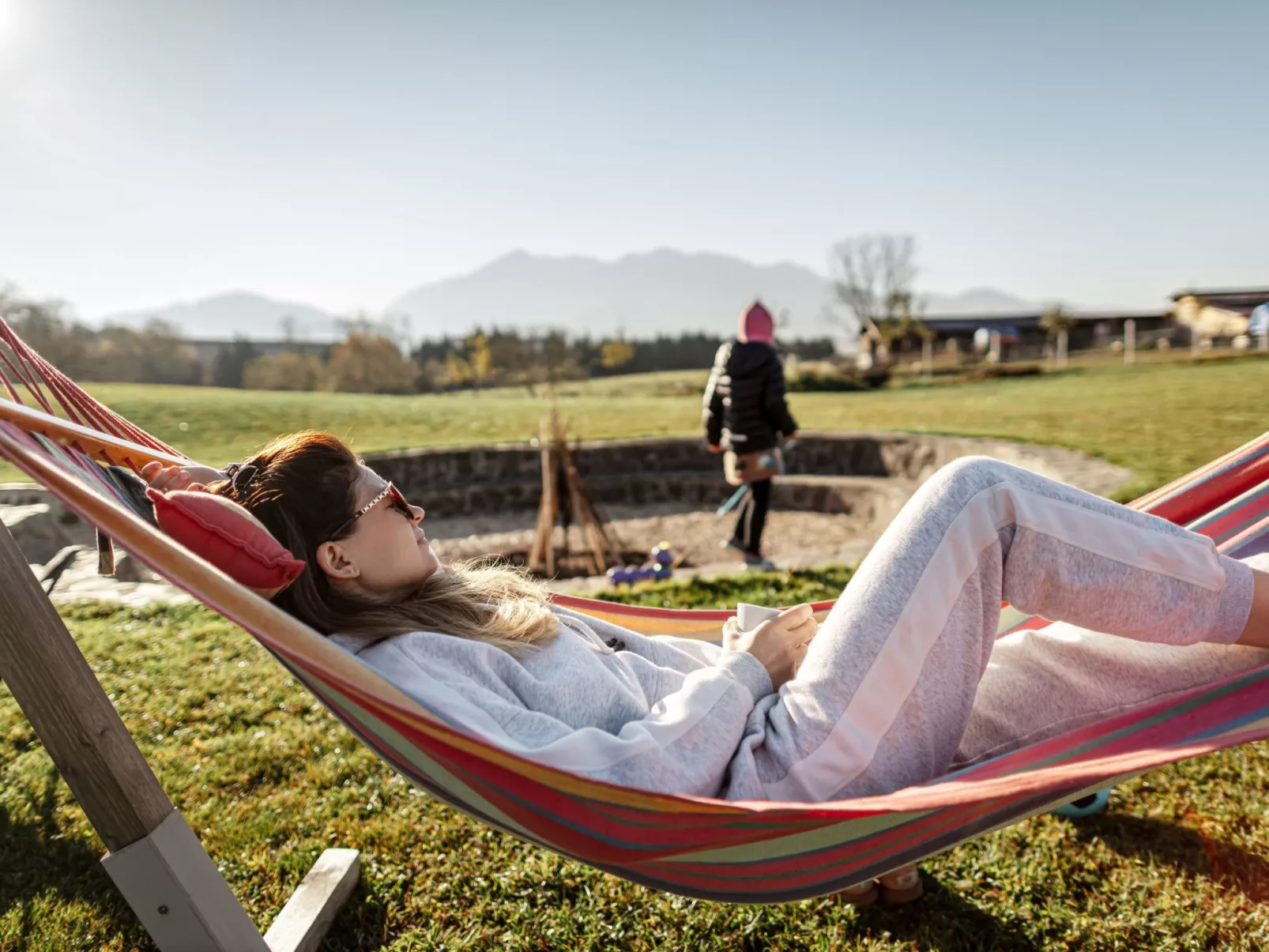 Hobbit House-Image-tags.info