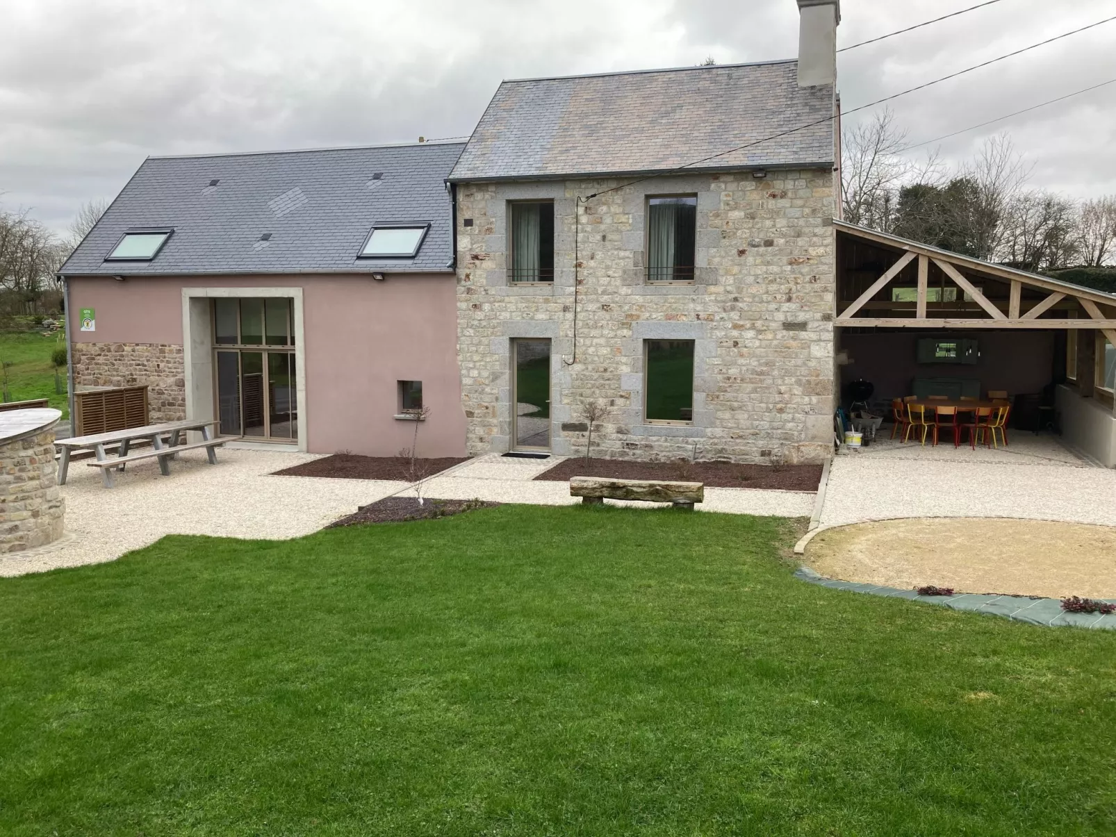 Haus von Leontine - Buiten