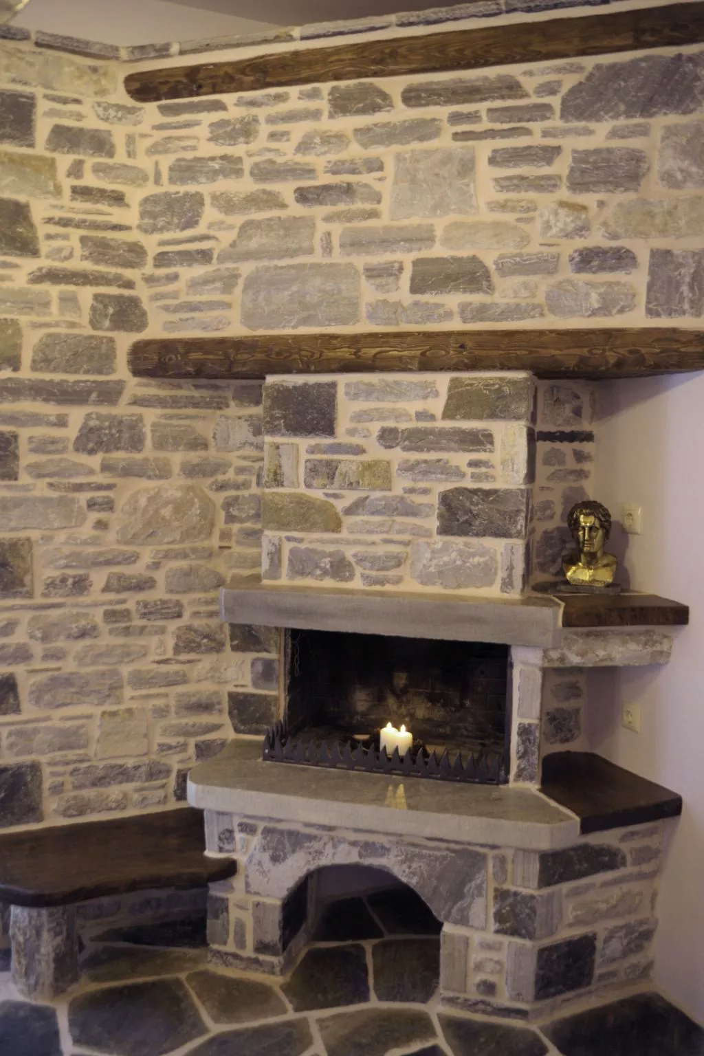 Villa im Grünen-Buiten