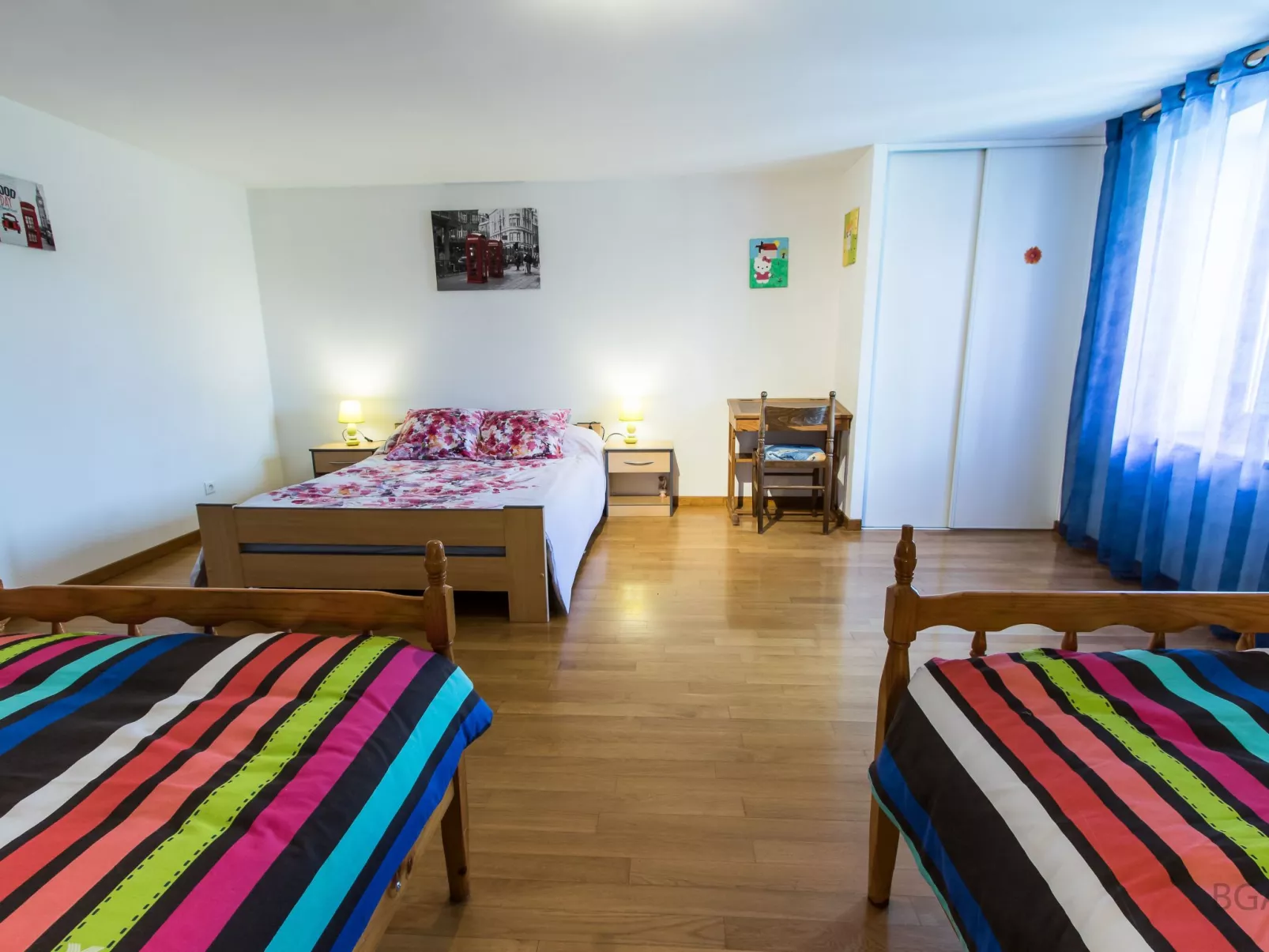 Steinhaus in ländlicher Umgebung mit Pool-Binnen