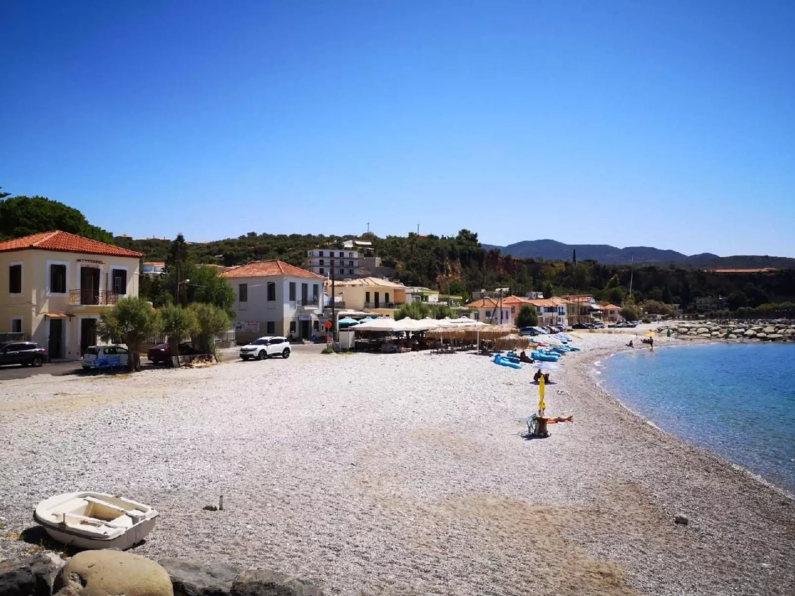 Mit Blick auf das Wasser-Buiten