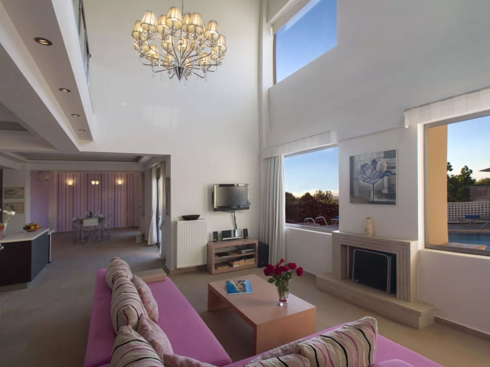 Haus in Arkadi mit Parkplatz vor Ort-Binnen