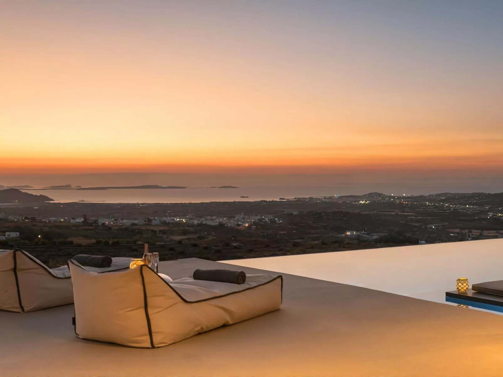 Vista Blue Villa mit Unendlichkeitsblick-Binnen