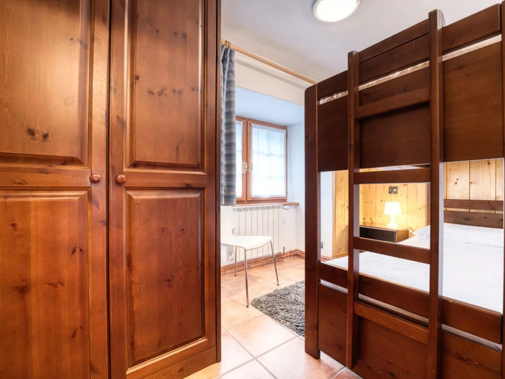 Wohnung im Dorfzentrum Ronco 2-Binnen