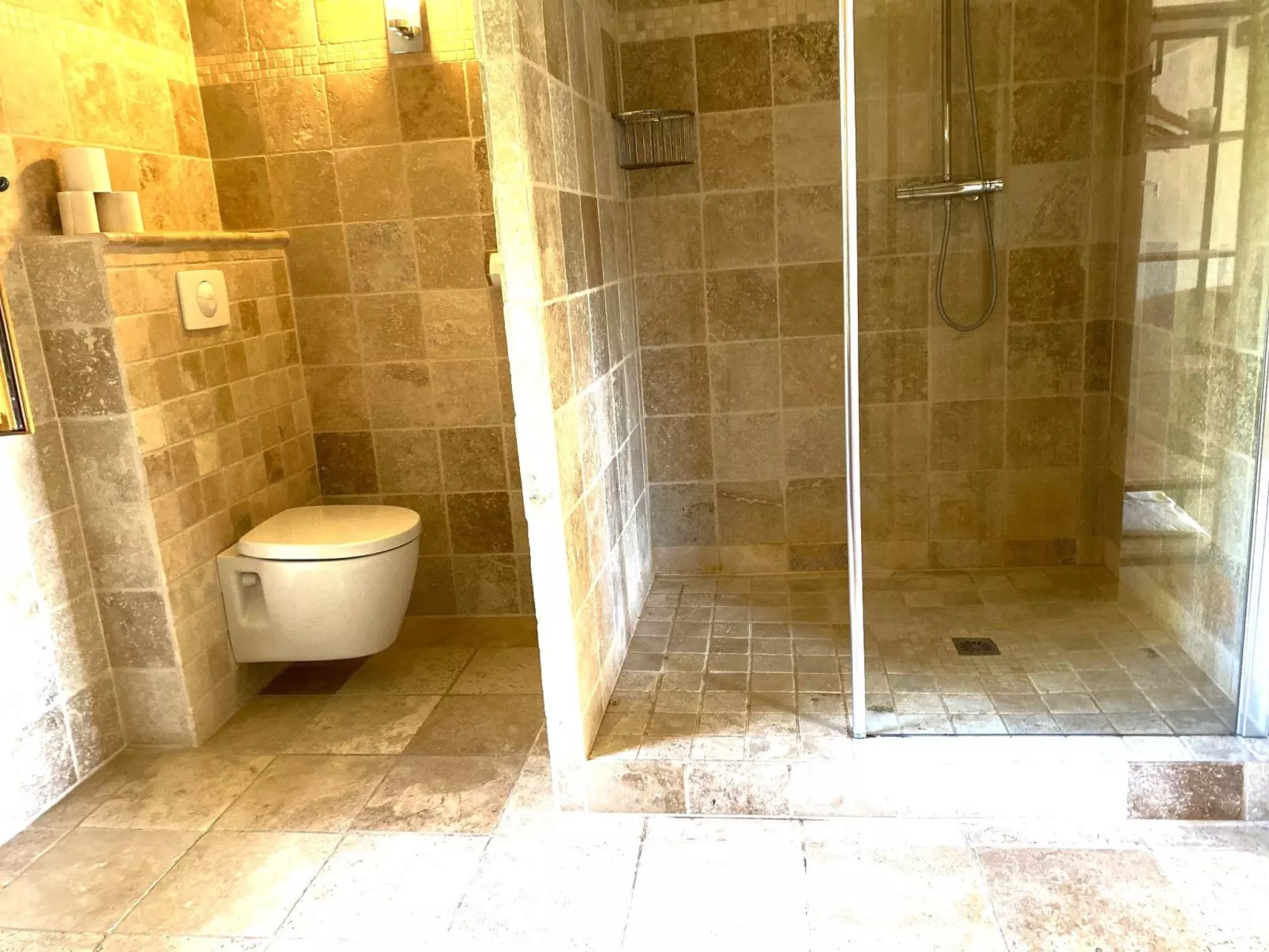 Klimatisiertes Mas Les Heures Bleues mit Pool - Binnen