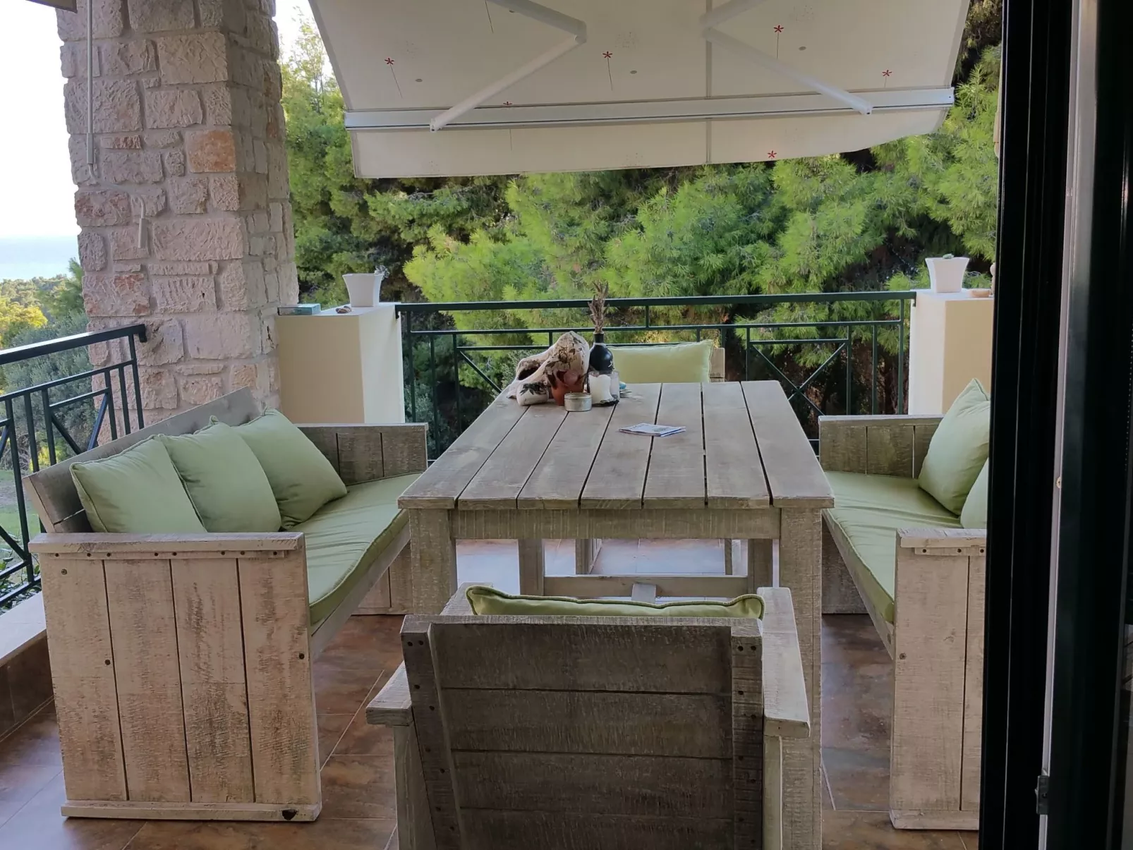 Villa Chris-Image-tags.info