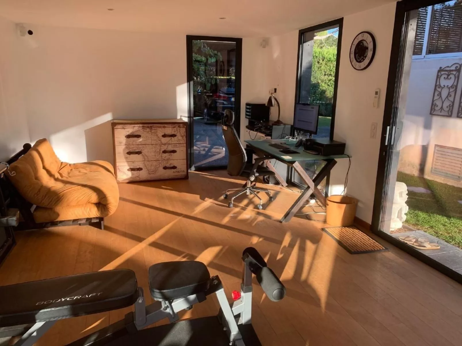 Villa mit privatem Pool und Fitnessraum-Binnen