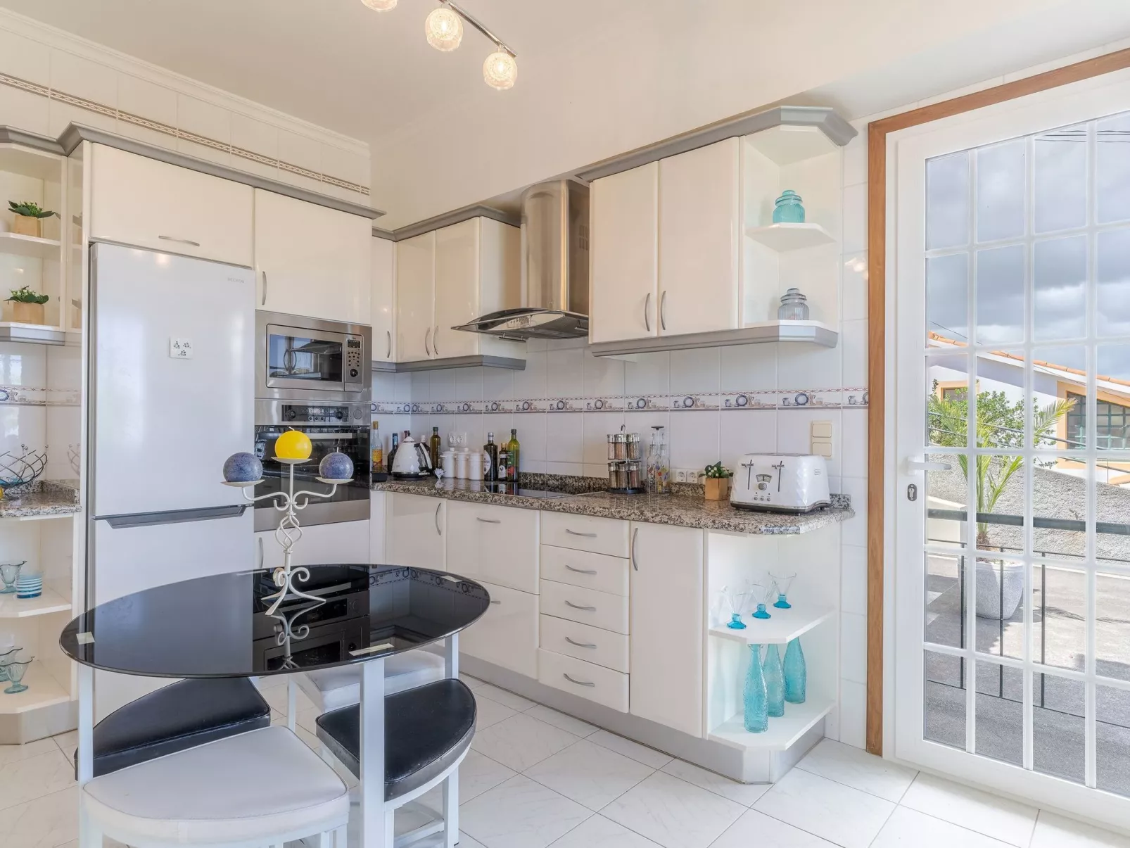 Villa Black Rock-Binnen