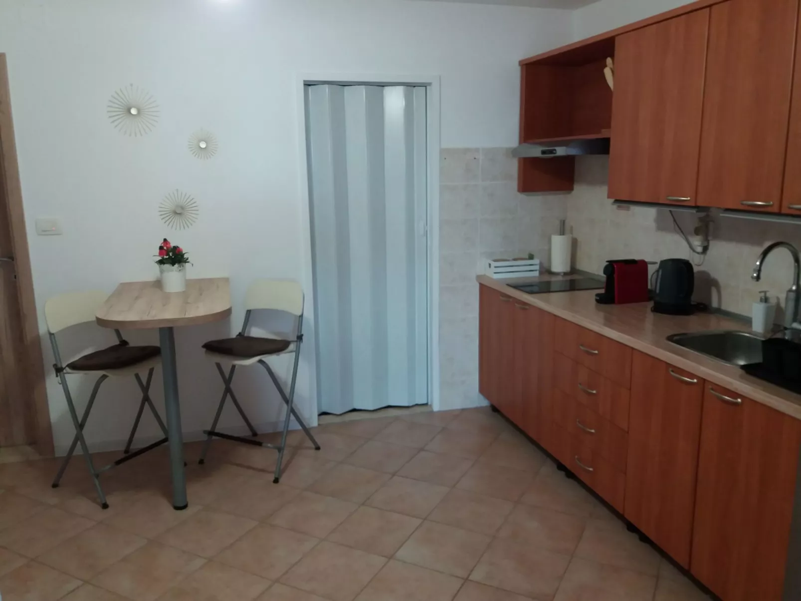 Haus Mirelia für zwei Personen mit Garten-Binnen