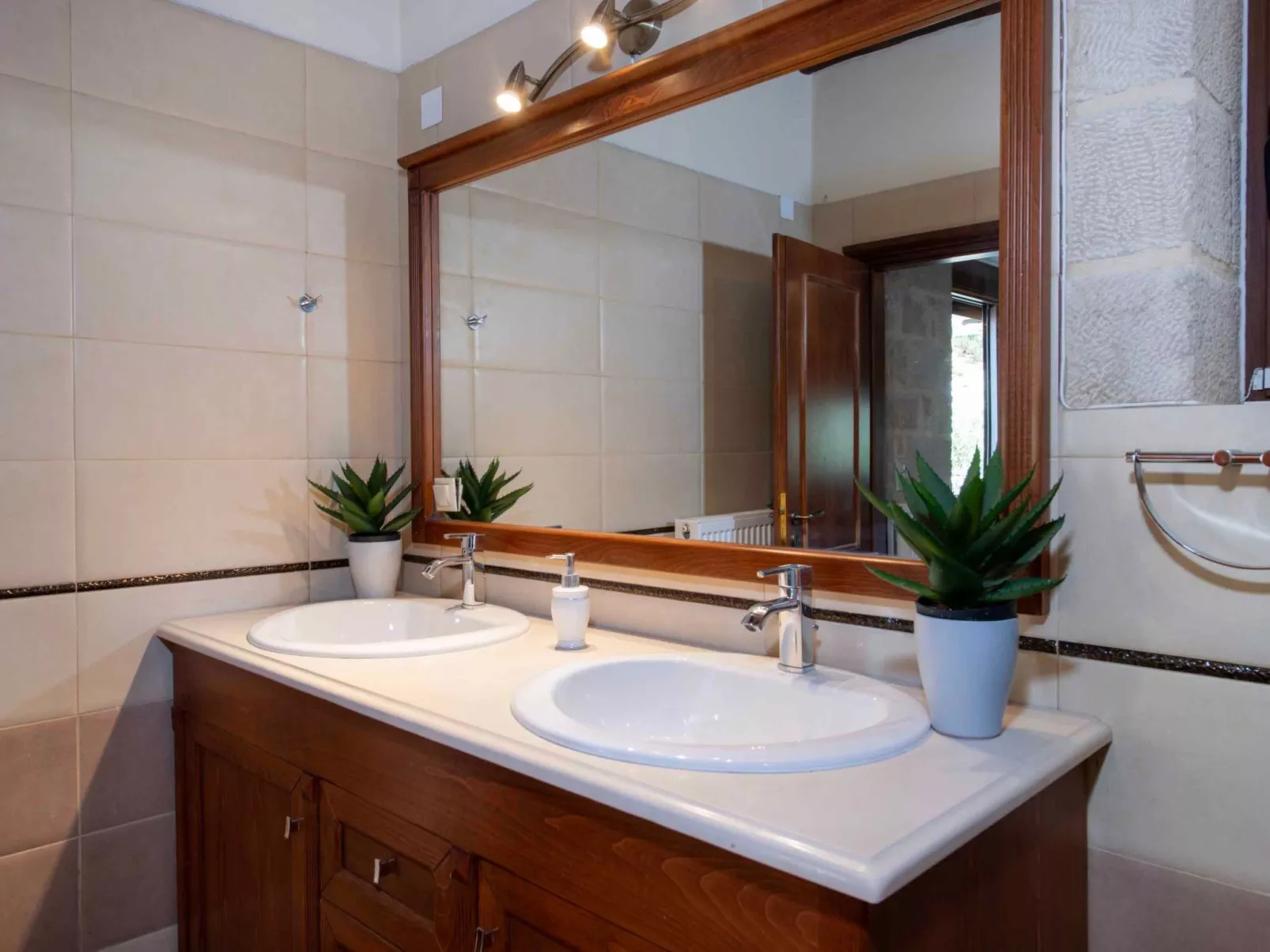 Geroulios Kastro Villa I-"Frei "Beheizter Pool,Meerblick-Image-tags.info