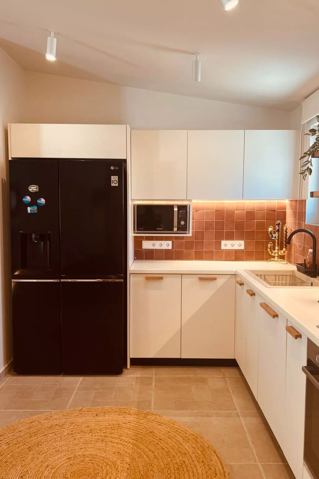 "Naya" mit eigenem Pool-Binnen