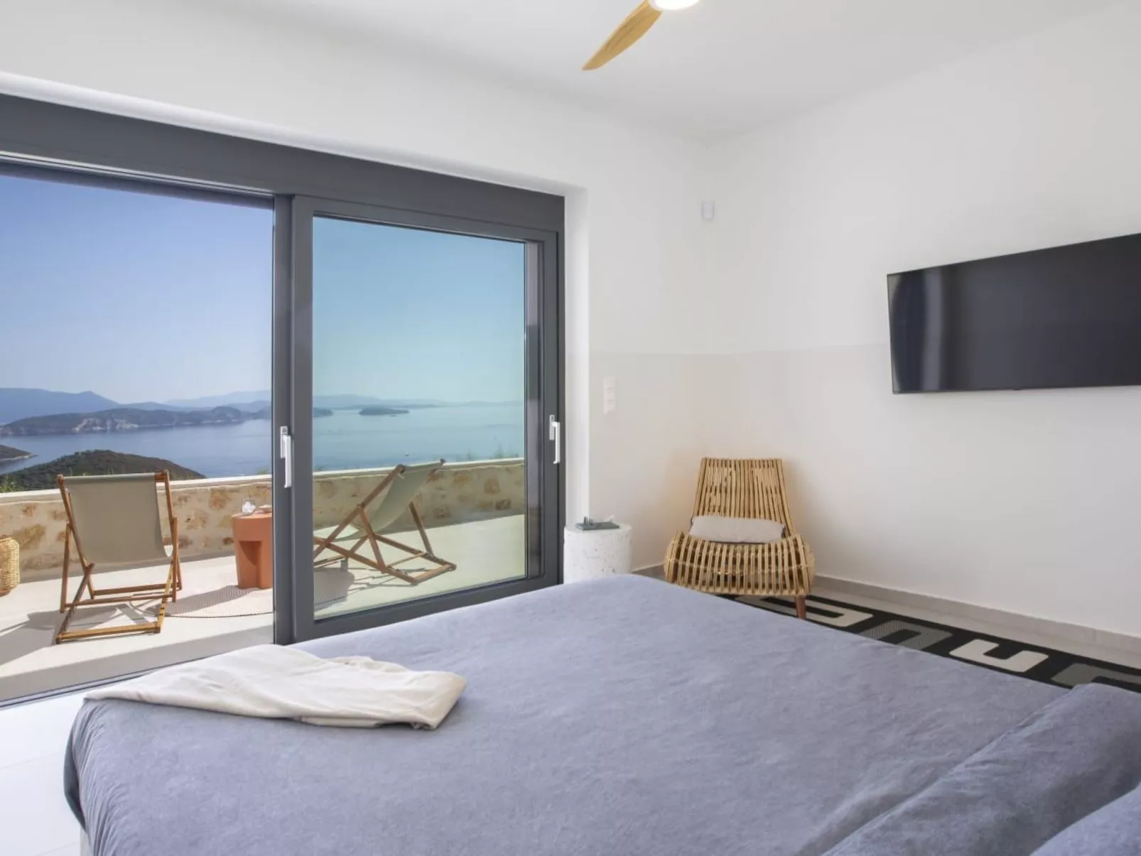 Ferienvilla "Yoni Villa" mit Infinity Pool-Binnen