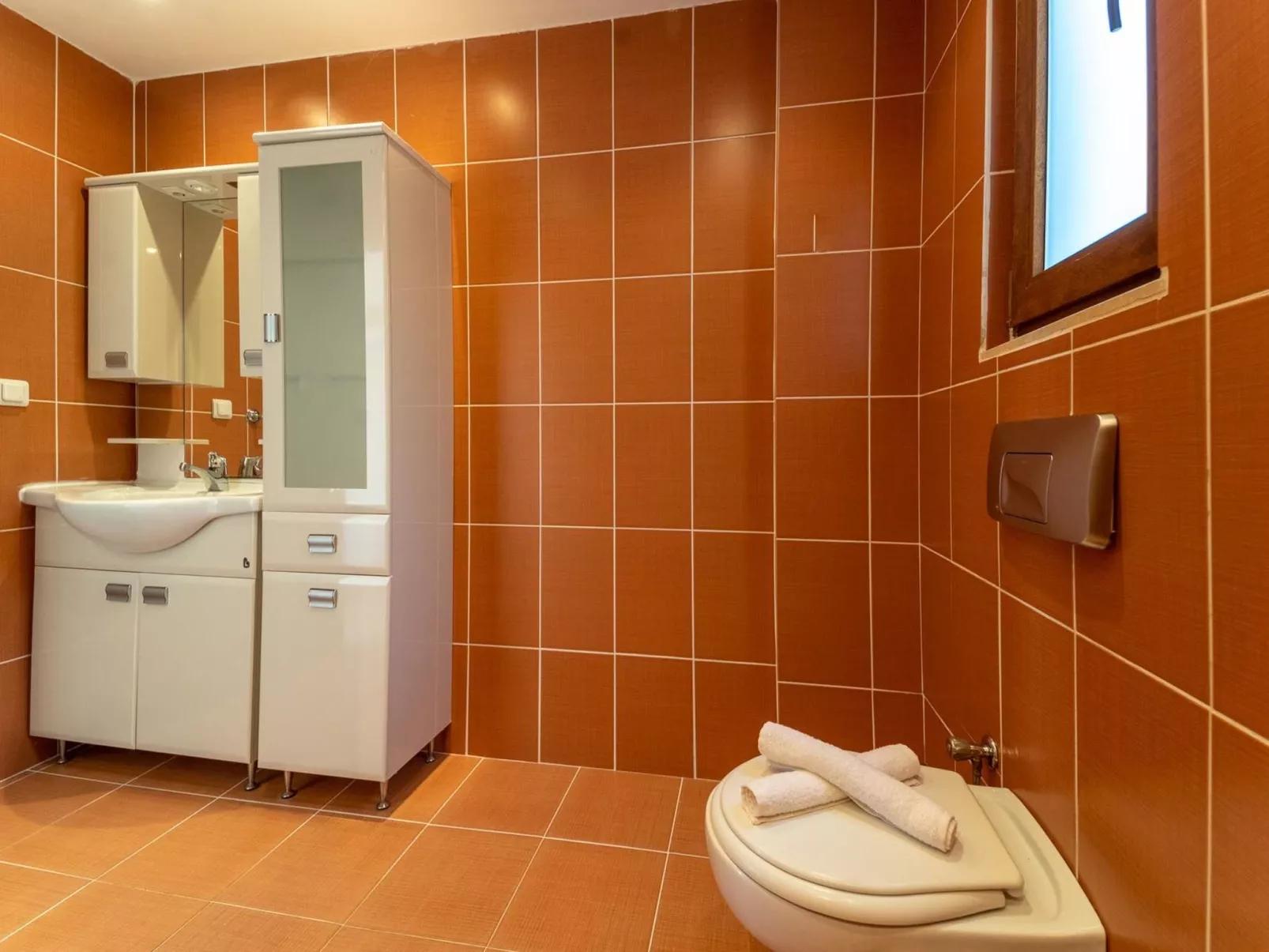 Villa aus Naturstein für 8 im Zentrum von Kalkan-Binnen