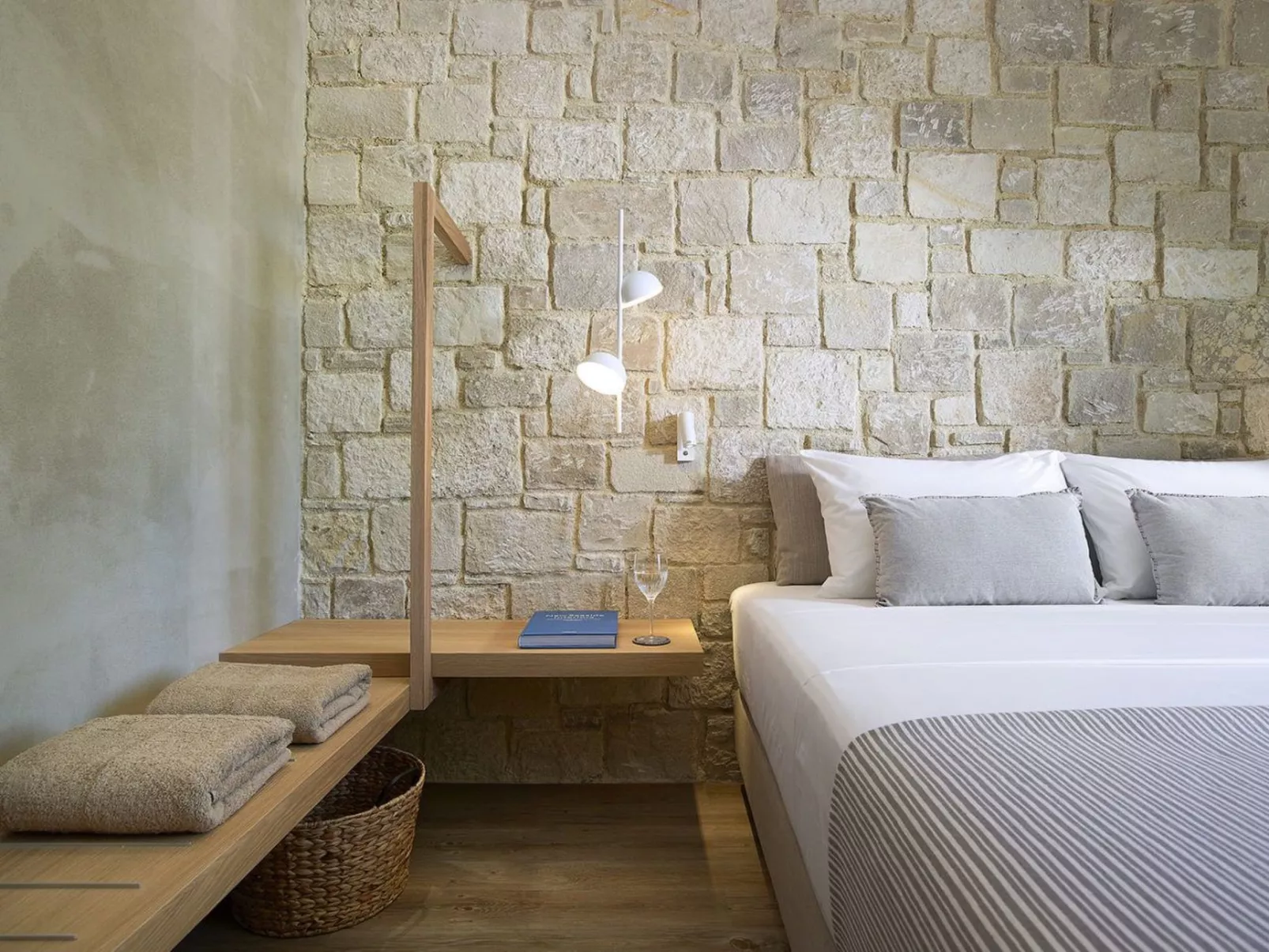 Youphoria Beachfront Estate-Image-tags.info