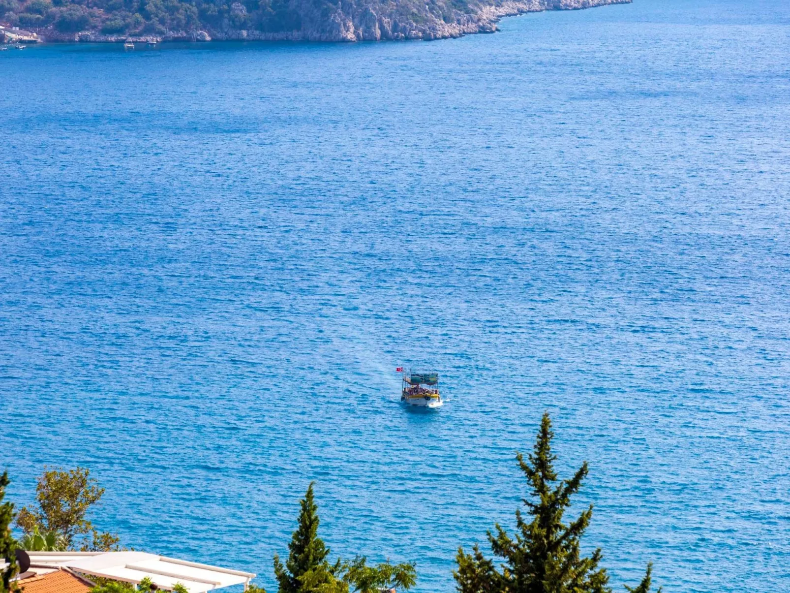 Exklusive Villa mit Infinitypool-Image-tags.info