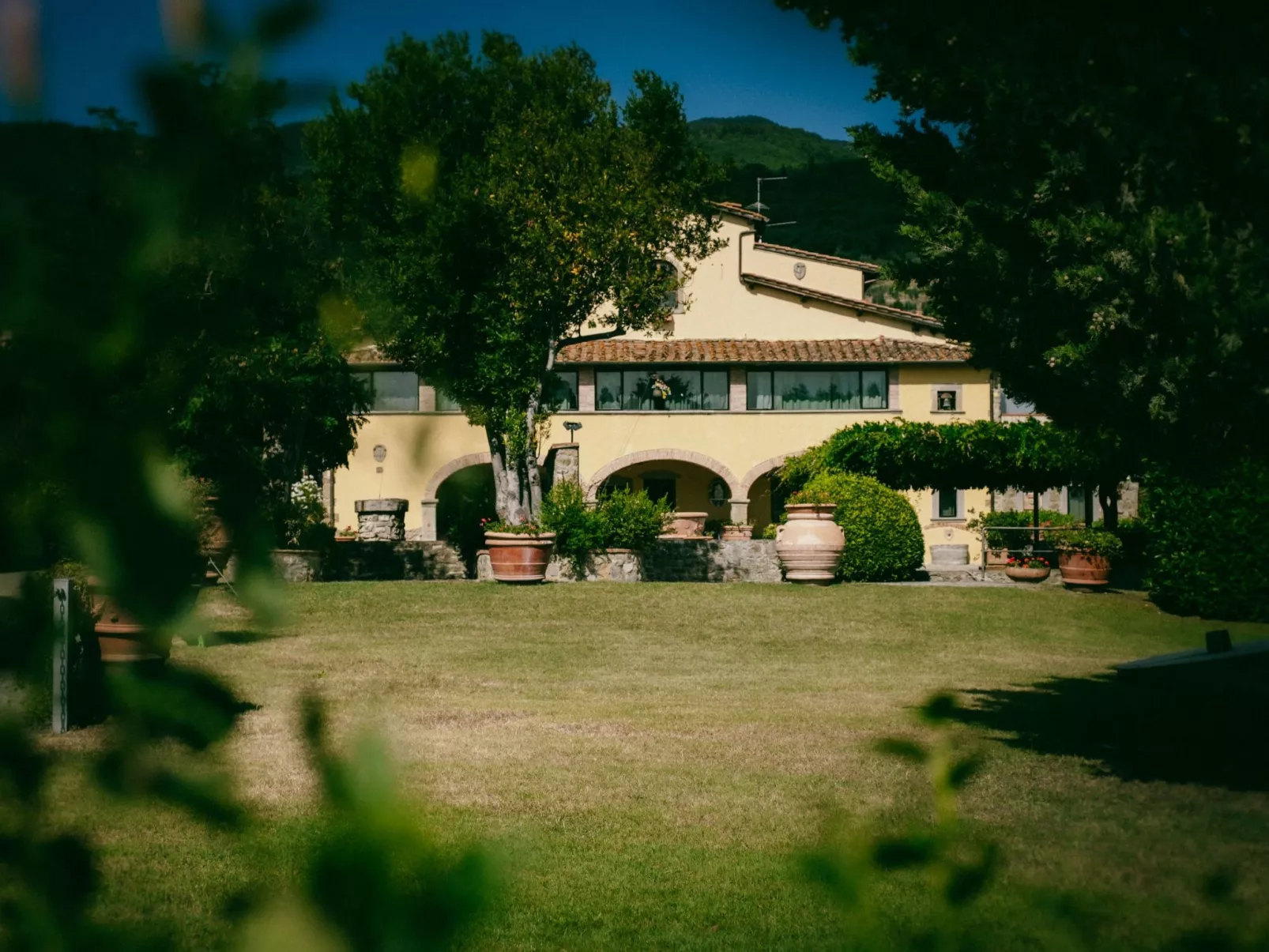Unterkunft in einer Residenz mit Restaurant und Schwimmbad-Buiten