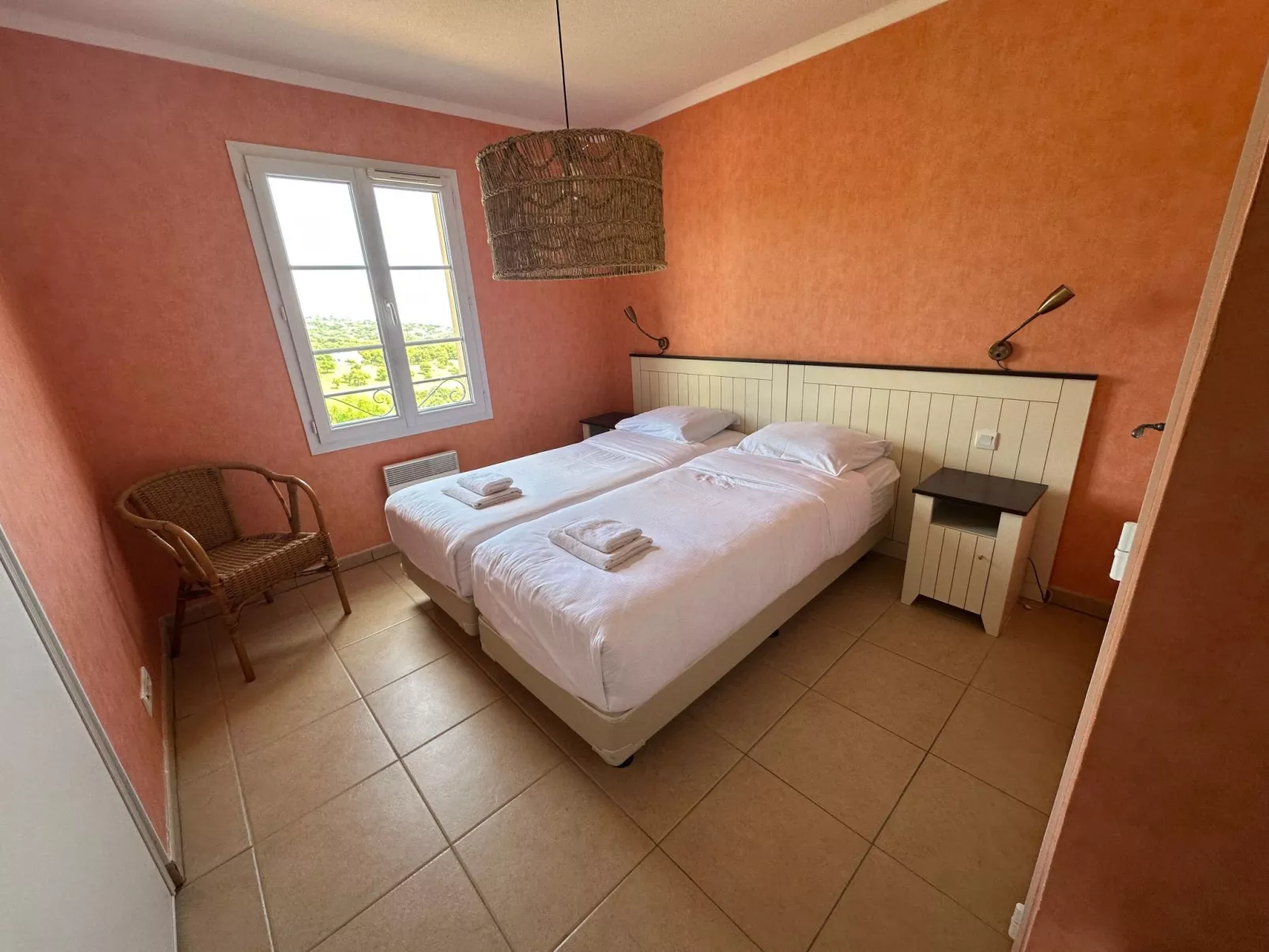 Mit Garten, Grill und Terrasse-Binnen