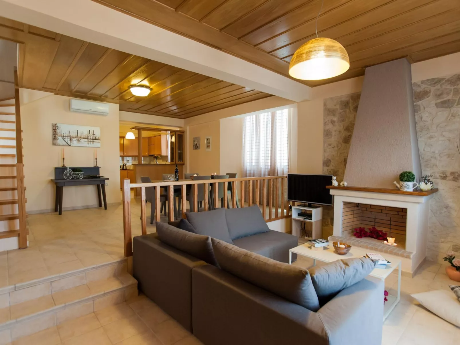 In Panormos mit kleinem Garten,Pool-Image-tags.info