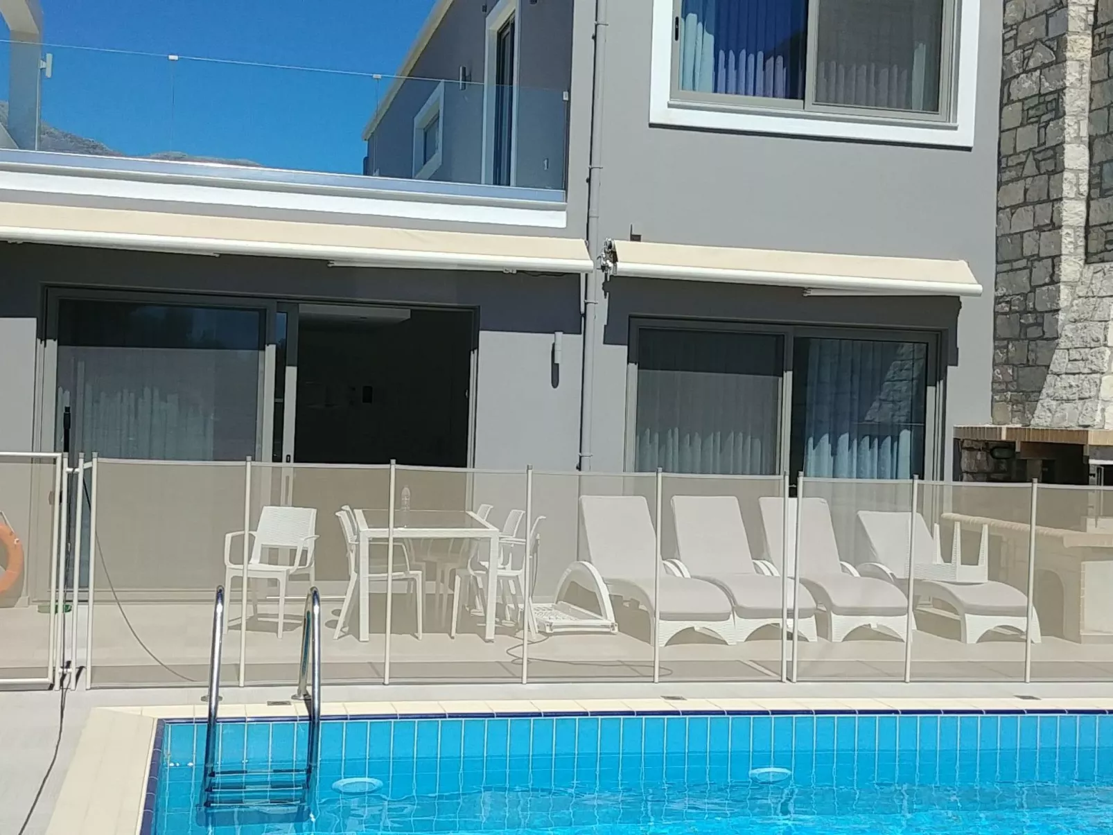 Villa am Strand mit Pool BBQ Spaziergang zu Annehmlichkeiten-Buiten