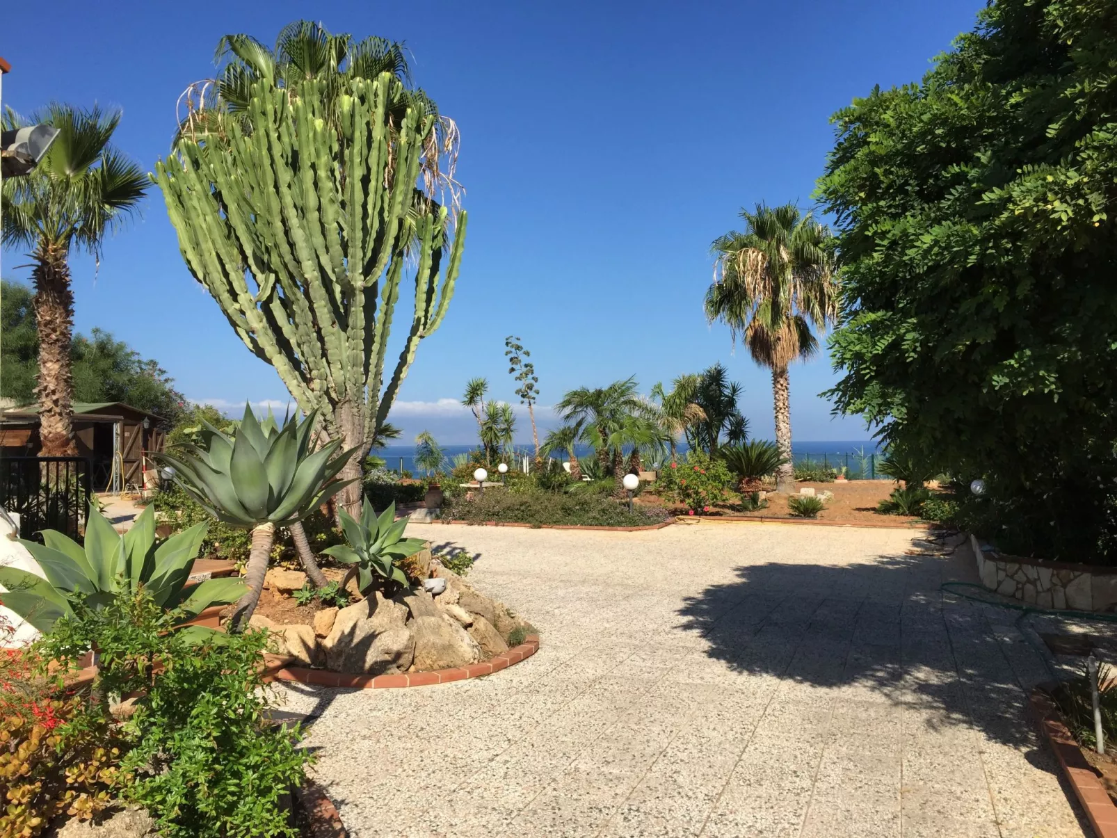 Villa Gina in Trappeto-Buiten