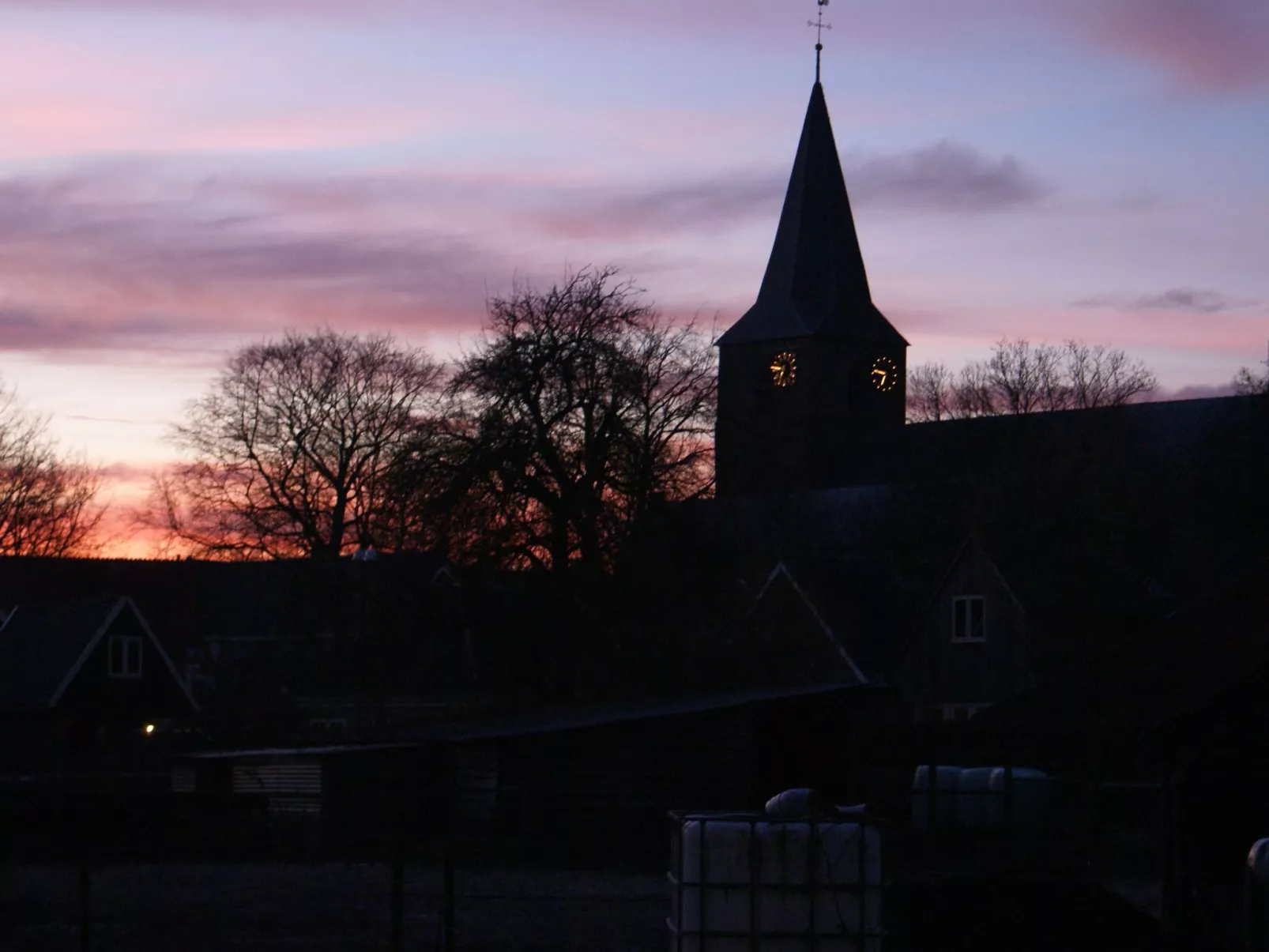Geschmackvoll eingerichtetes Bauernhaus aus dem 19.-Buiten