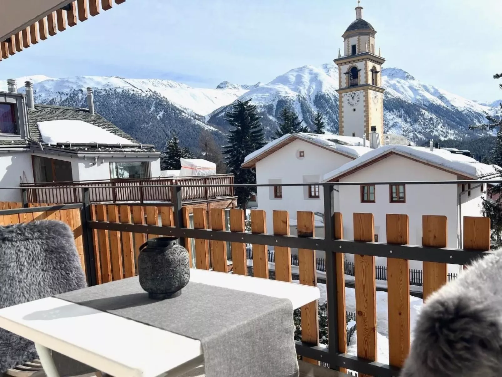 Chesa Villasimius-Buiten