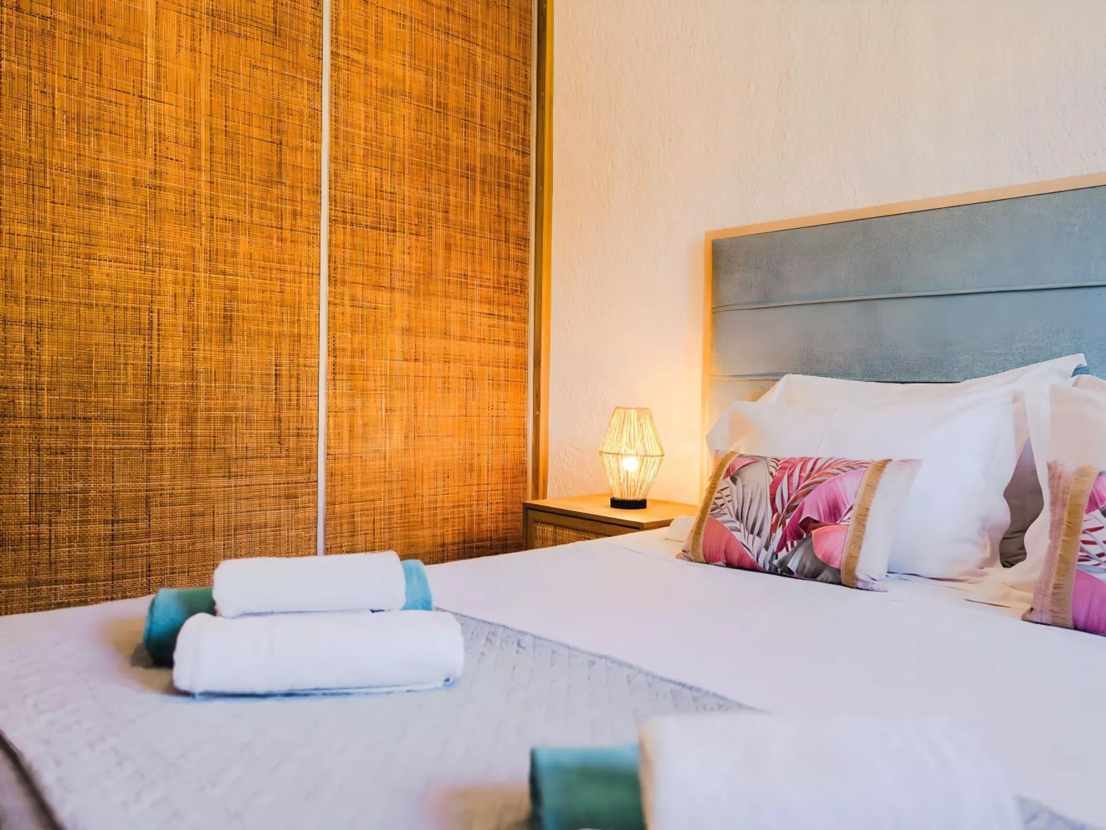 "Cretan Lodge" mit Blick auf das Wasser-Binnen