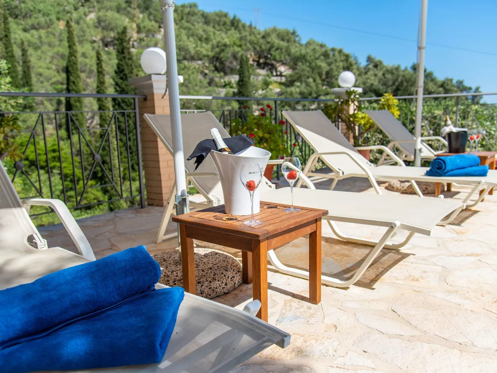 Villa Anthula mit Pool und herrlichem Meerblick-Image-tags.info