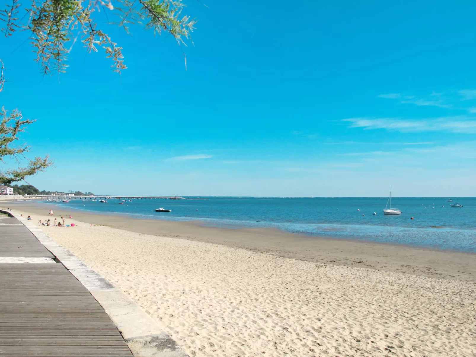 Außergewöhnliche Villa Andernos les Bains-Omgeving