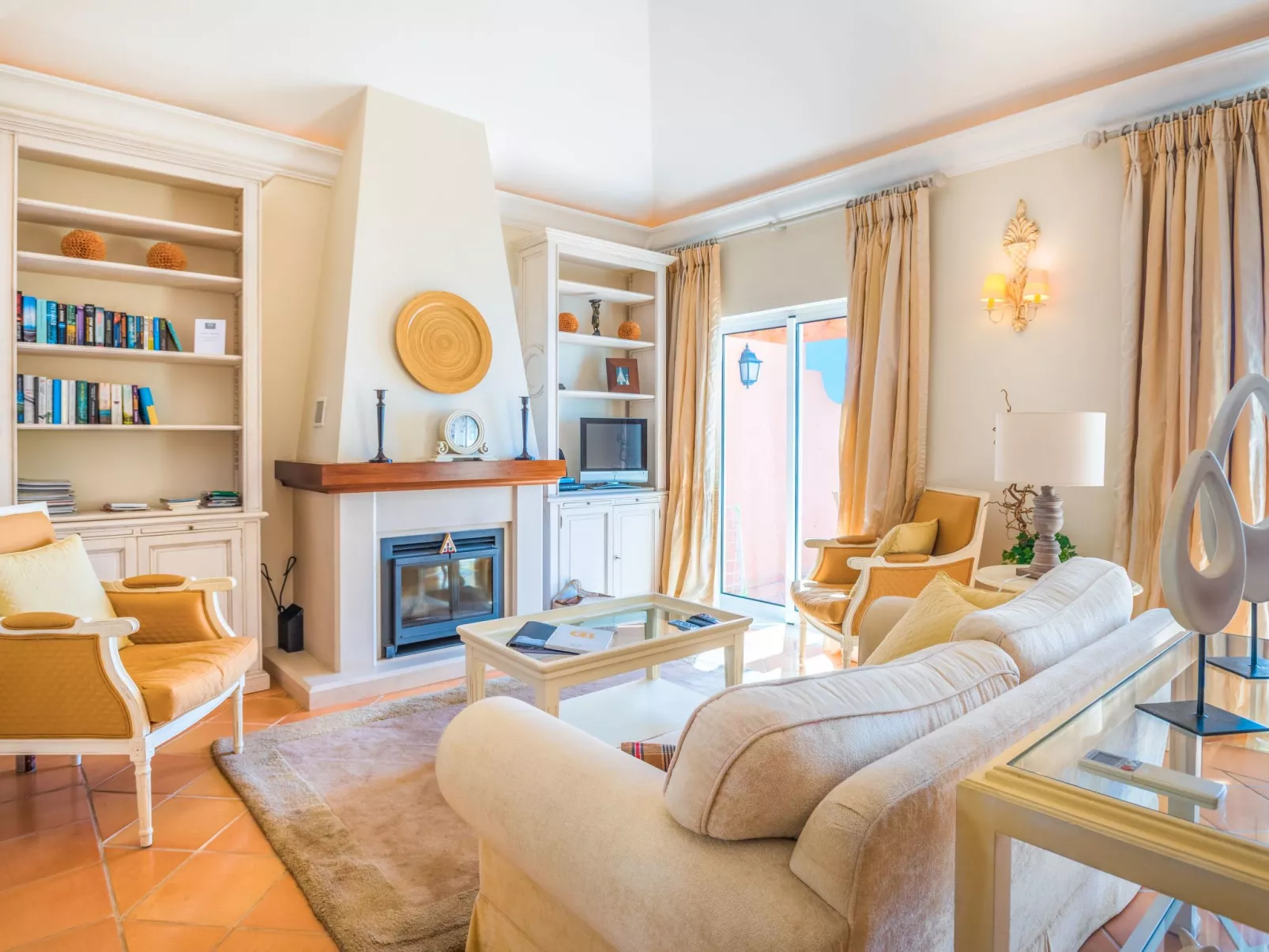 Elegante Ferienwohnung mit Gemeinschaftspool und Wellnessbereich