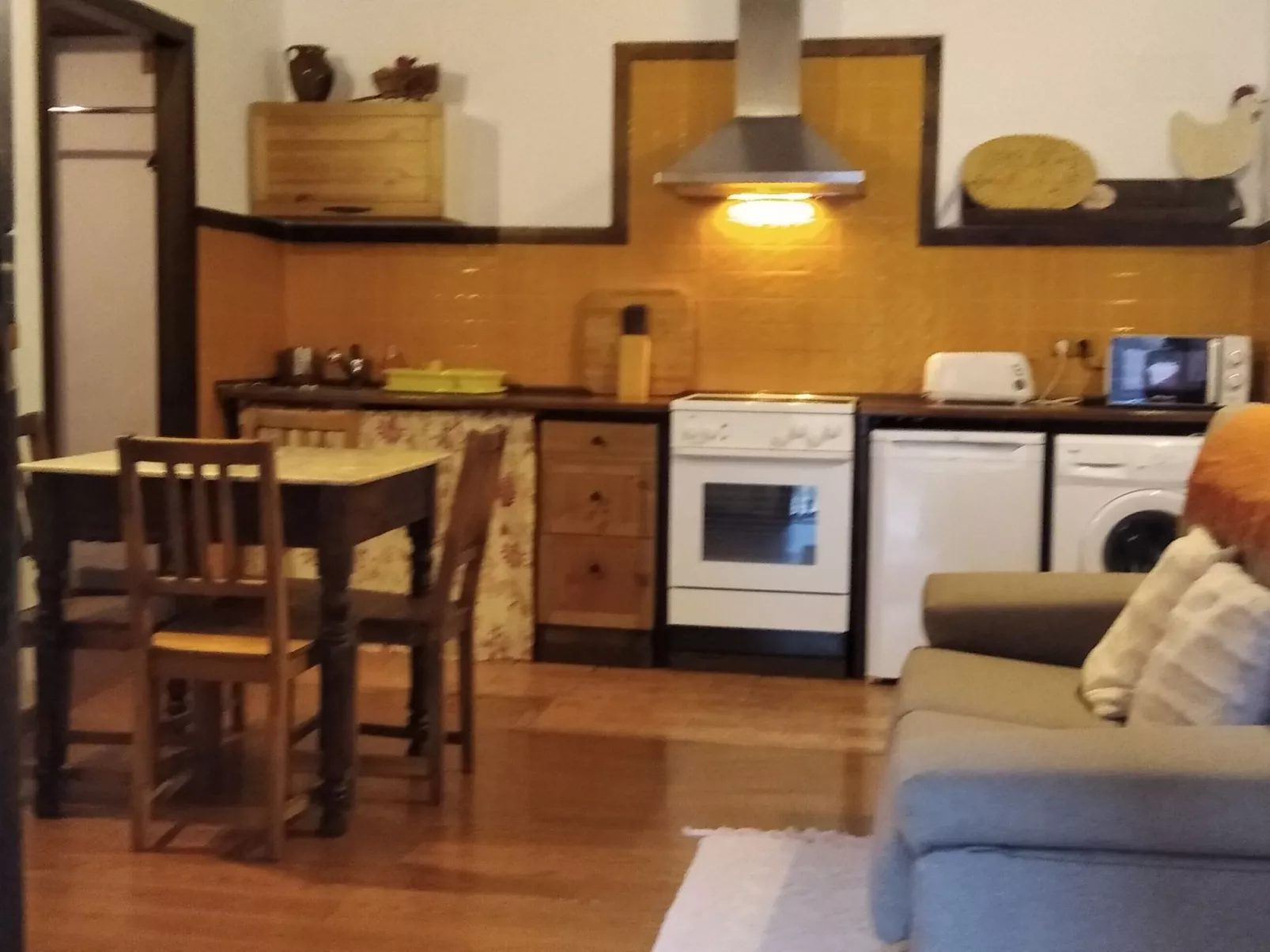 Wohnung Bohílgues, mit Terrasse - Binnen