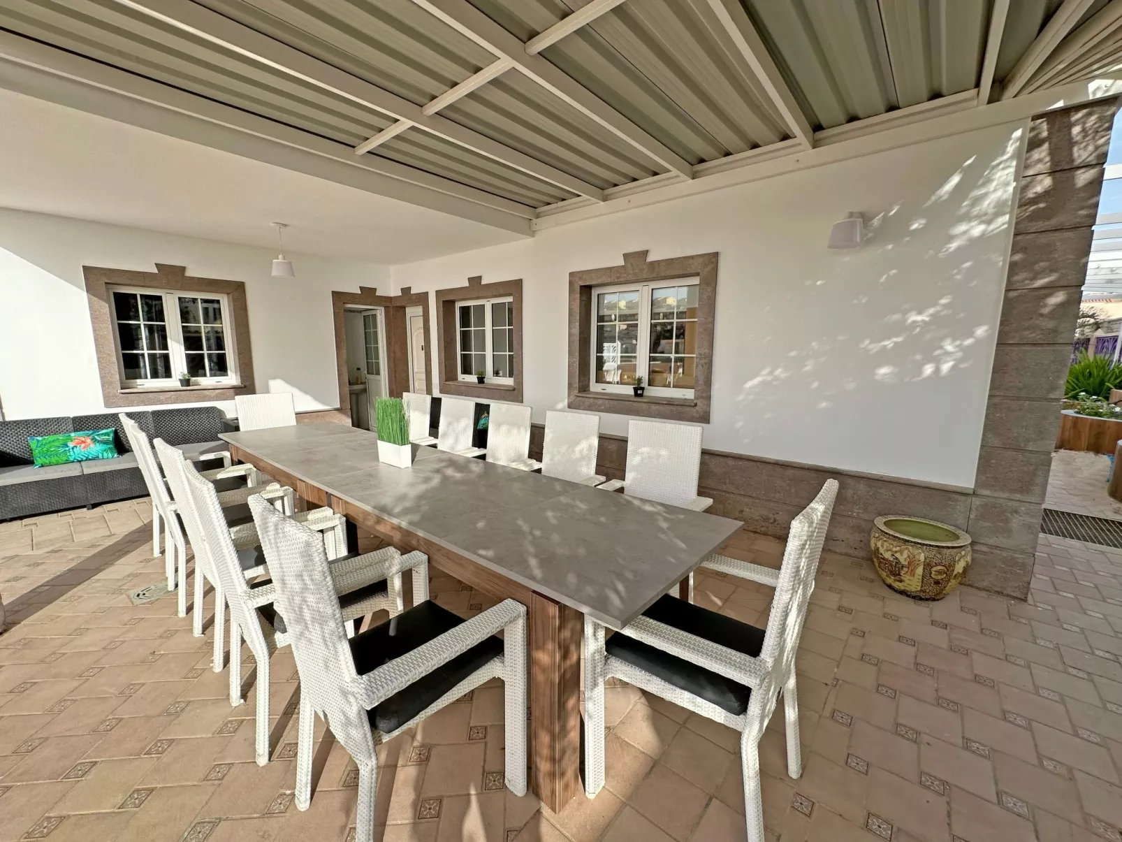 Villa "Esmeralda" mit Garten, Grill und Terrasse-Binnen