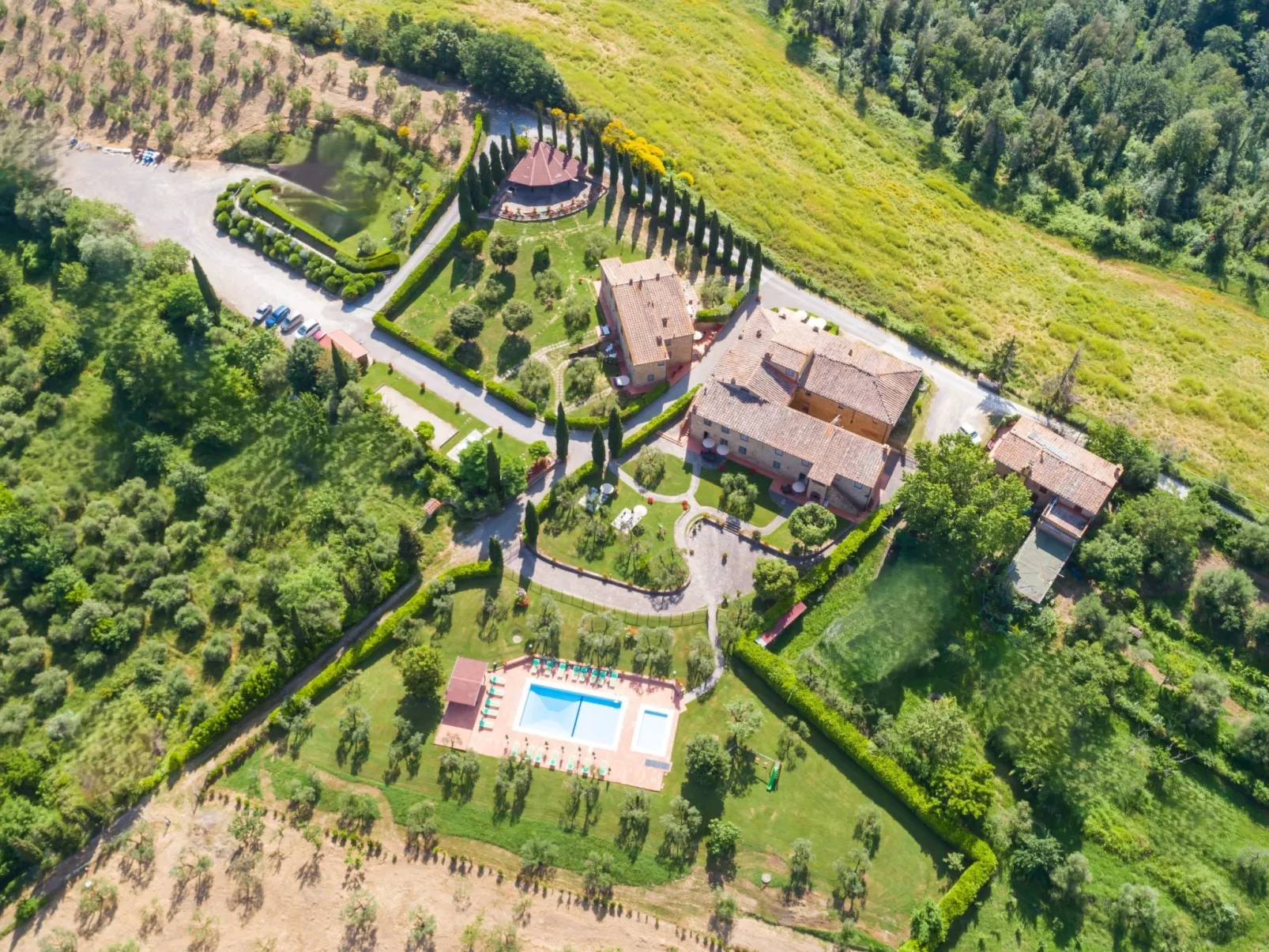 Drei-Zimmer-Wohnungen Borgo Collelungo, erster Stock