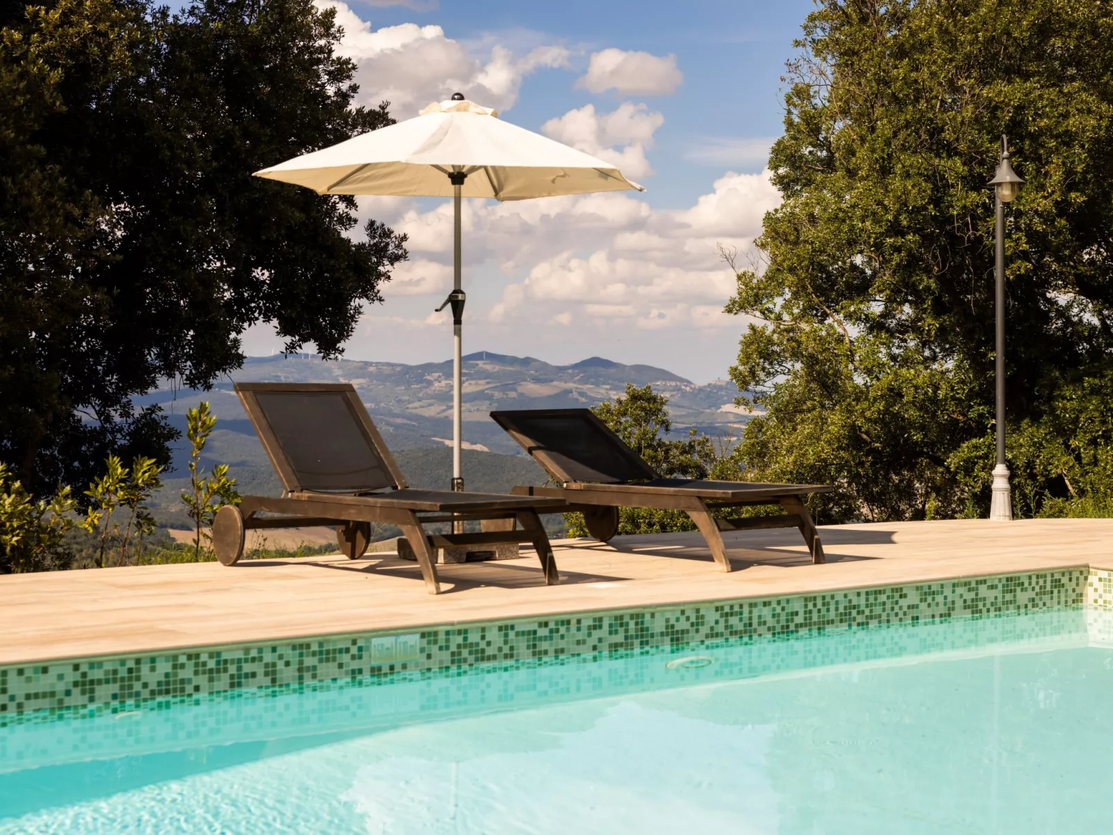 Landgut mit eigenem Parkplatz-Buiten