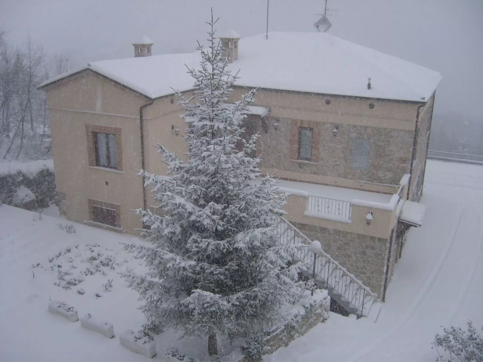 Wohnung in San Rocco mit Privatparkplatz-Buiten