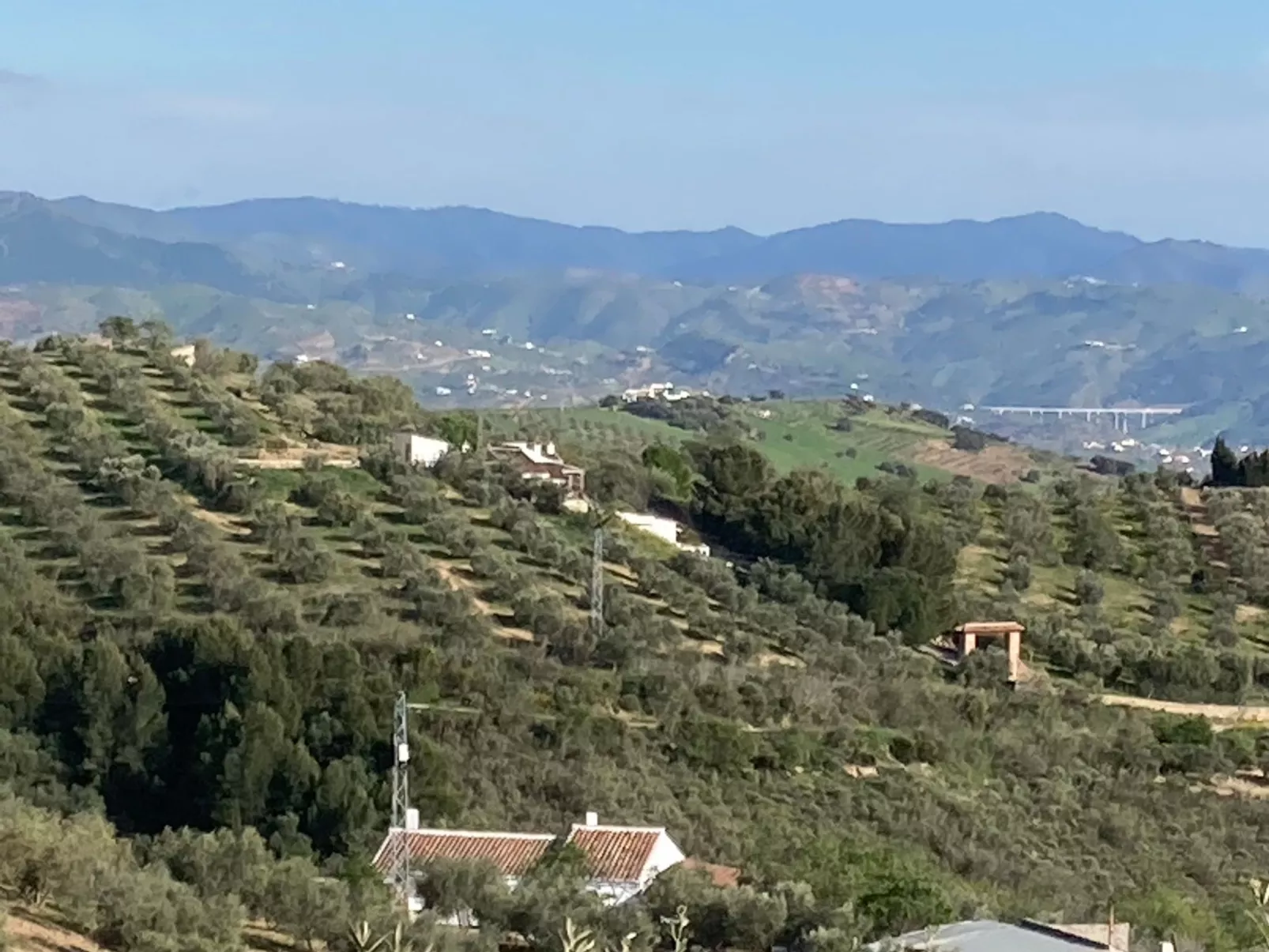 Wunderschön gelegenes Ferienhaus mit privatem Pool-Buiten