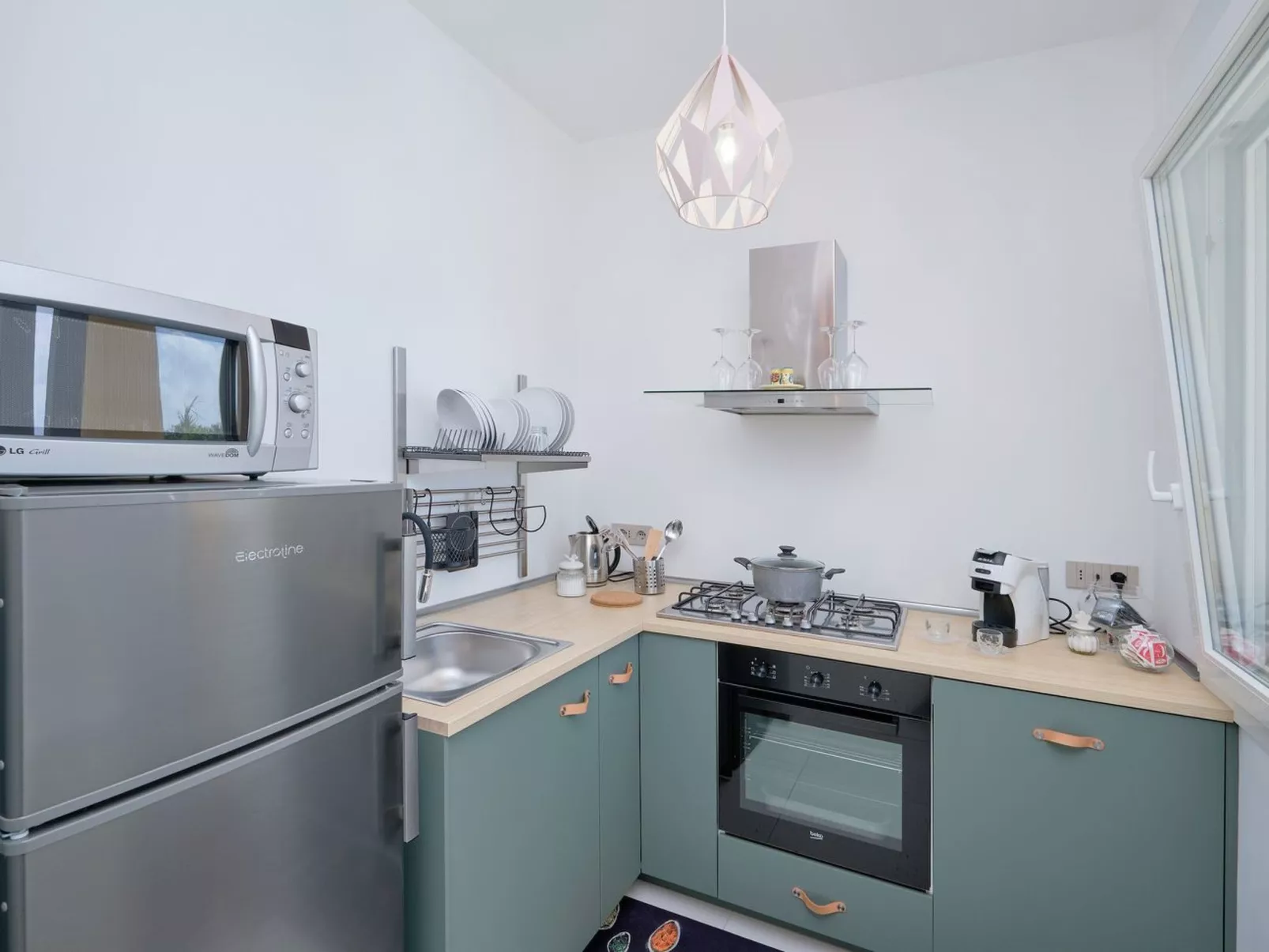 Villa Teti, mit Schwimmbad und in der Nähe des Strandes-Image-tags.info