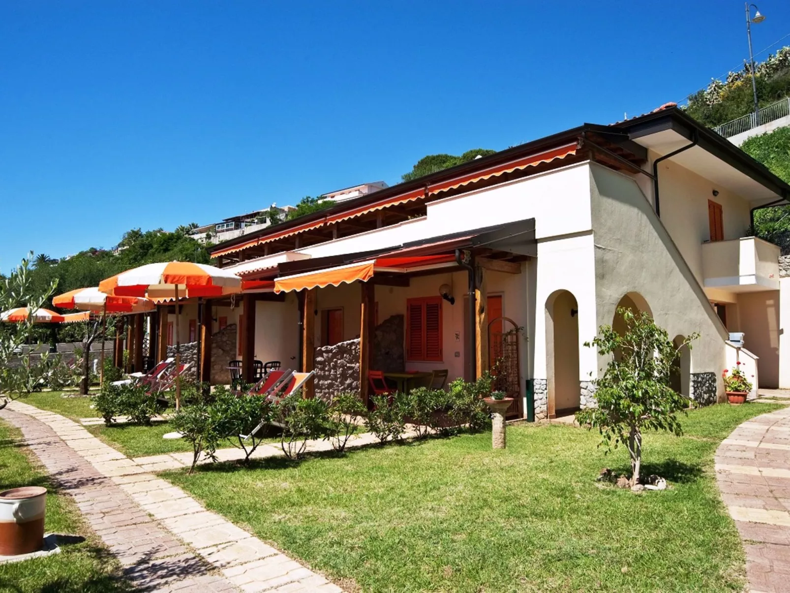 Komfortwohnung mit Garten - 70 m vom Meer entfernt-Image-tags.info