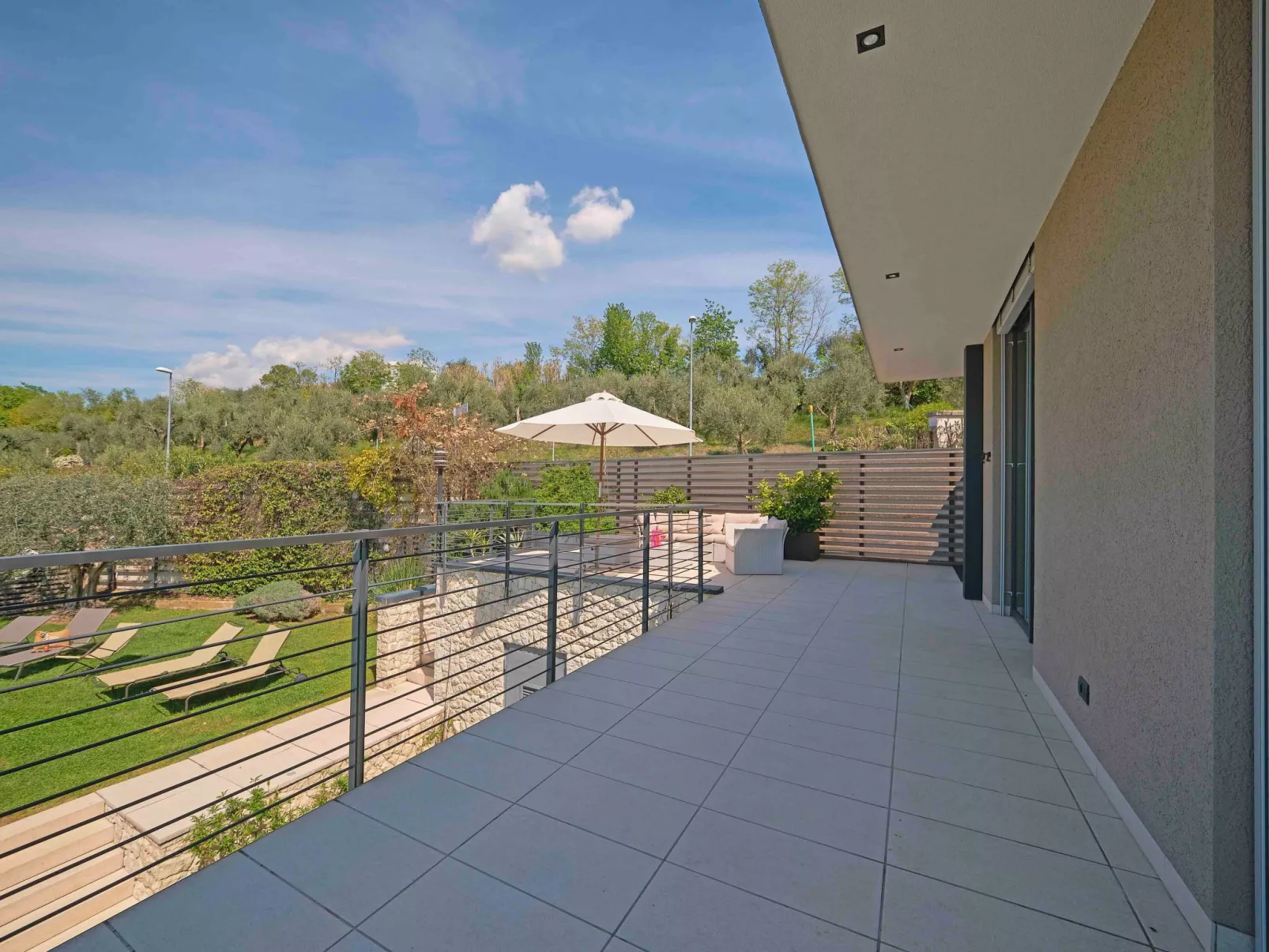 Ferienvilla 'Madabà' mit Blick aufs Wasser-Buiten