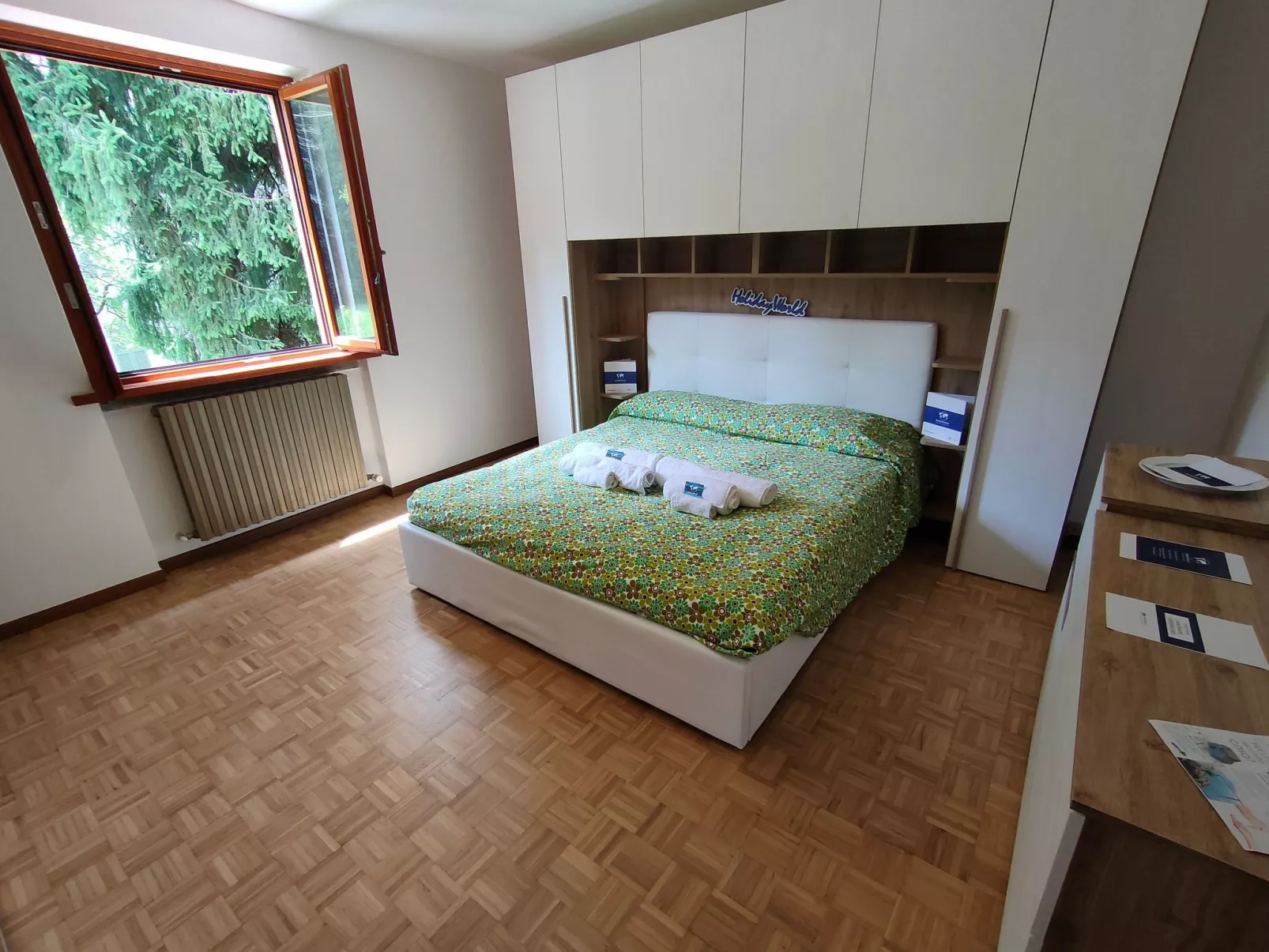 Esino Sweet Home von Holiday World