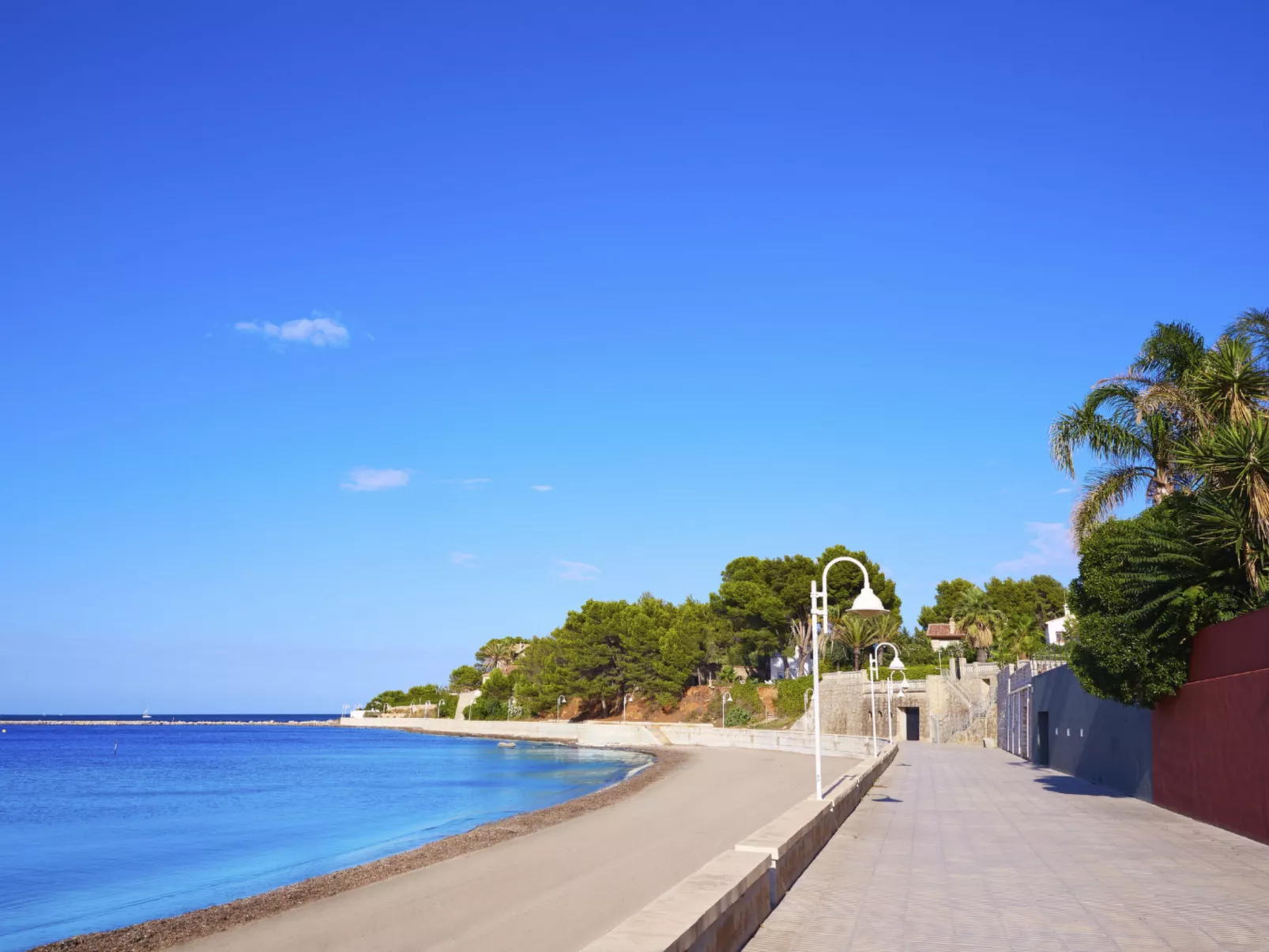 Haus mit privatem Pool, Garten und privatem Parkplatz-Buiten