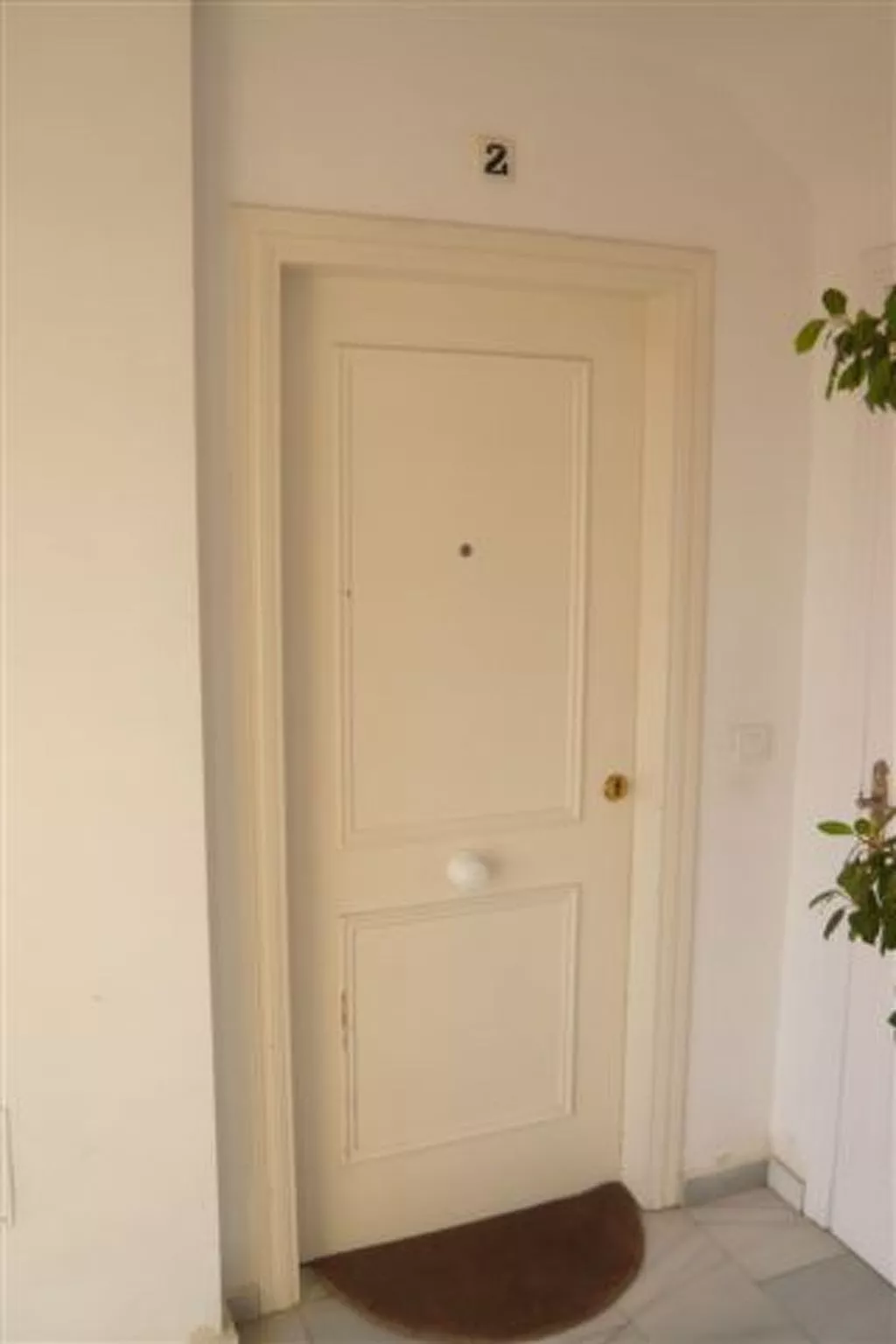 Mit Blick auf das Wasser-Binnen