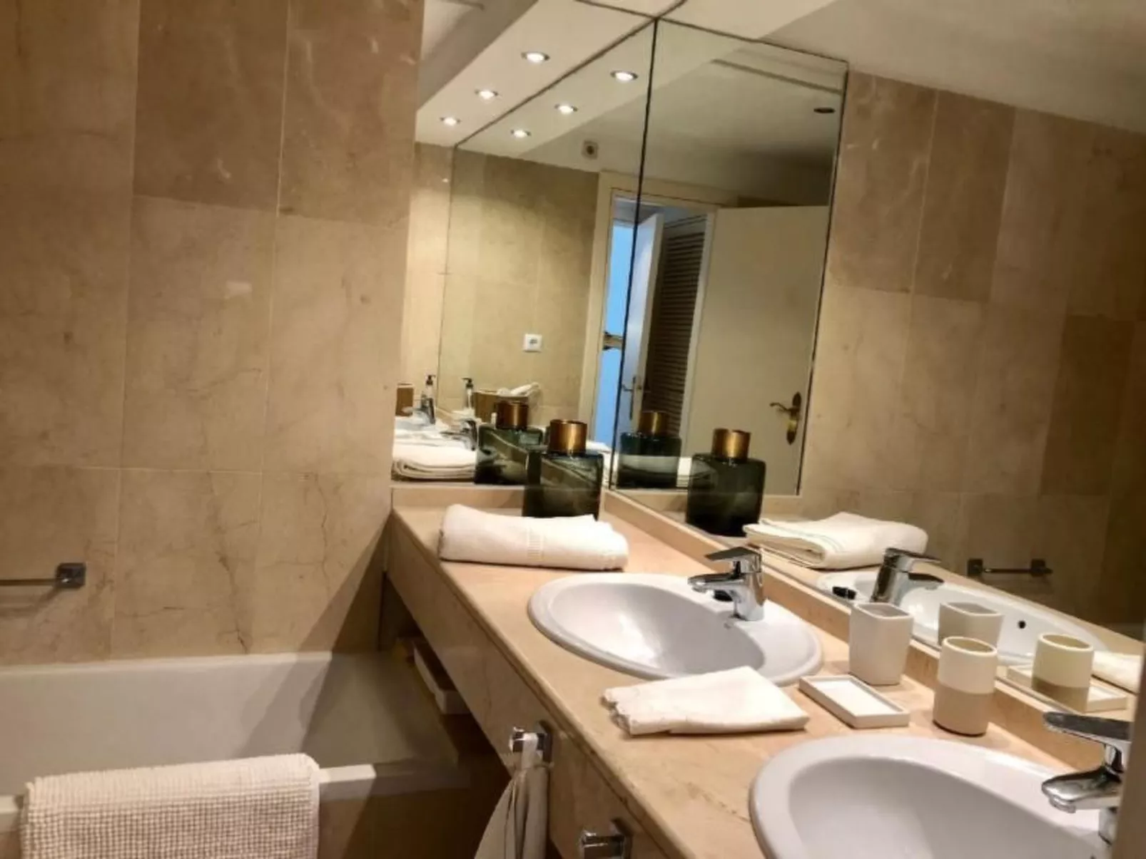 Appartement mit Pool - Binnen