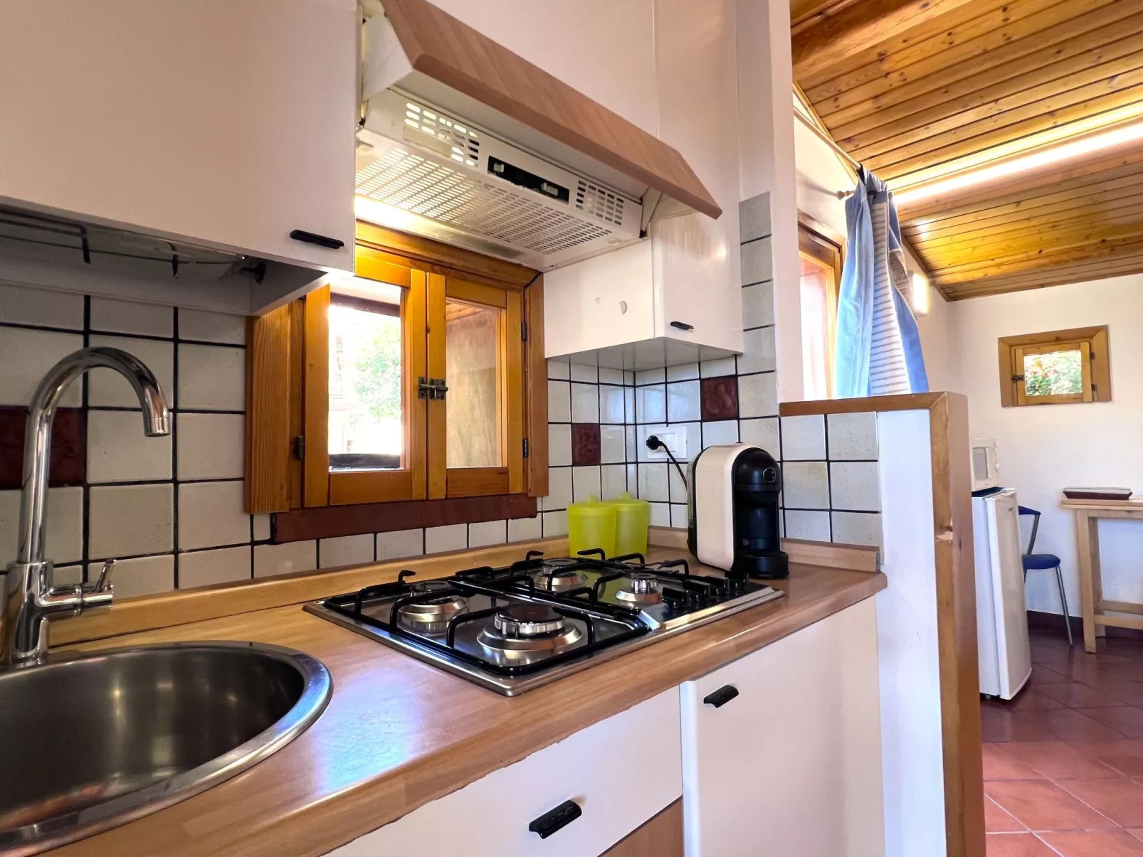 Studio-Wohnung "P Melograno" mit Pool-Binnen