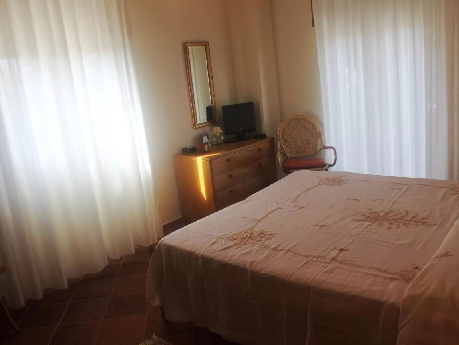 'Villa Adriana-Image-tags.info