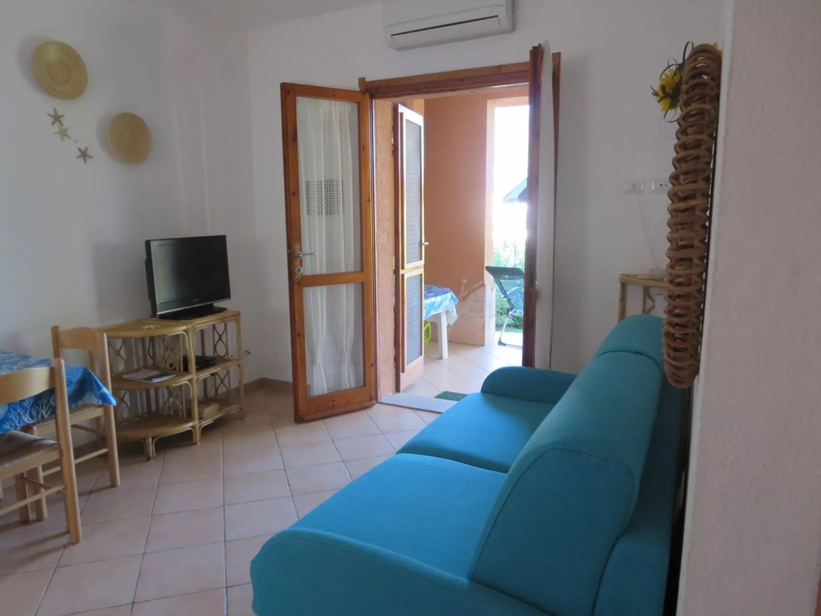 Trilo Alex-Image-tags.info