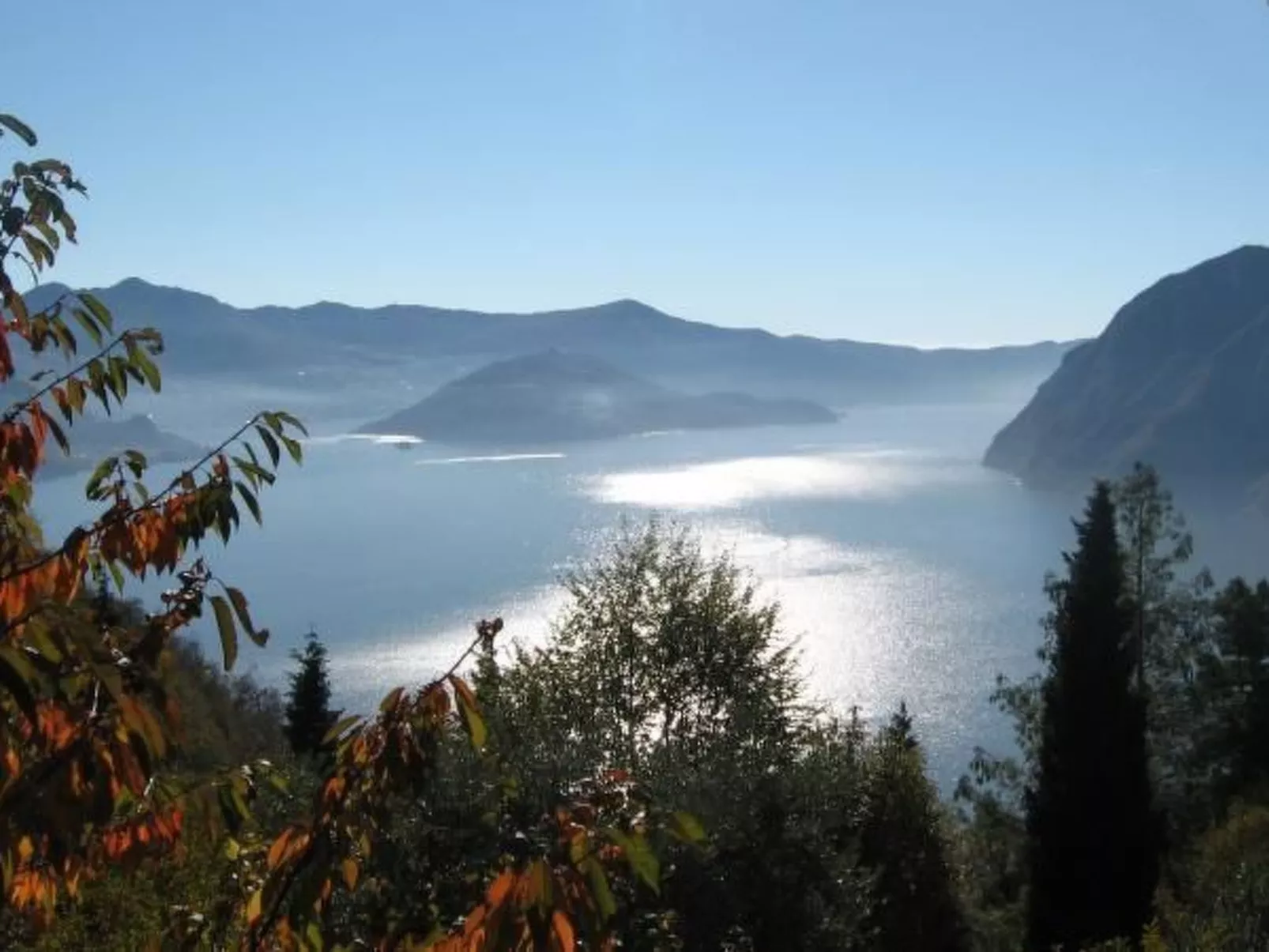 Niederwaldhaus in Solto Collina-Buiten