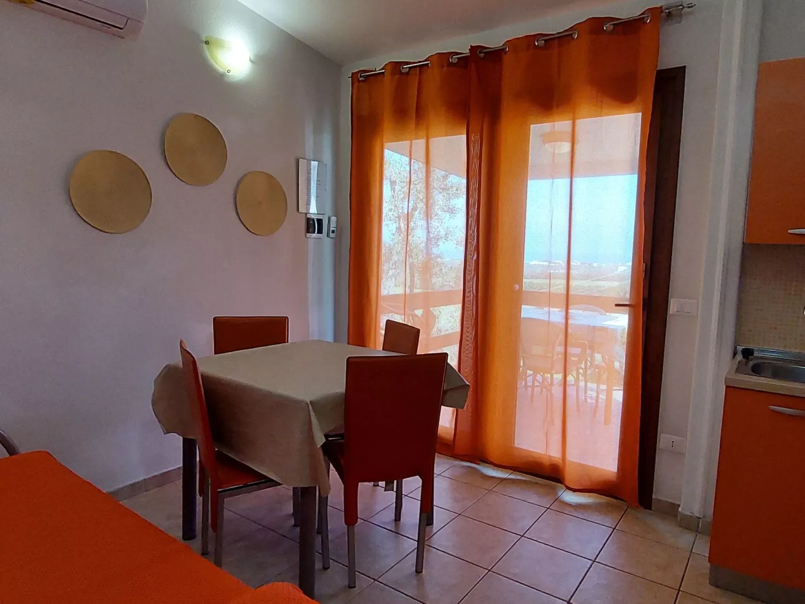 Mit Garten und Kinderschwimmbad-Image-tags.info